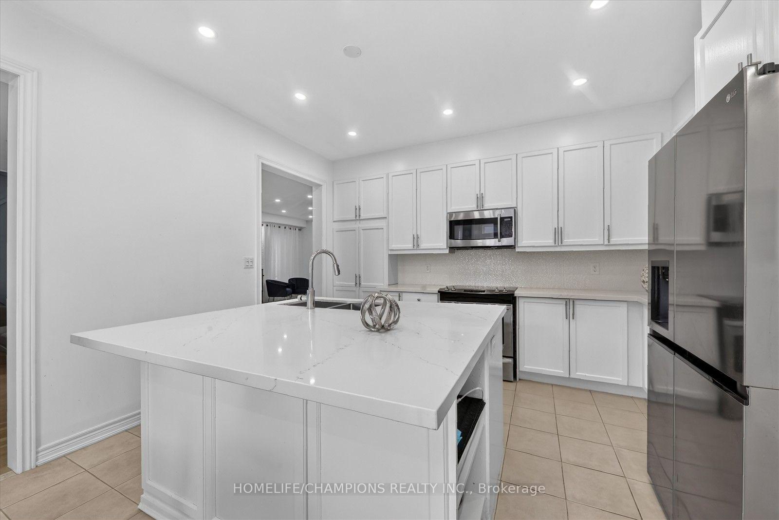 Photo 20 of 154 Humphrey Street, Hamilton, Waterdown — HOMEH
