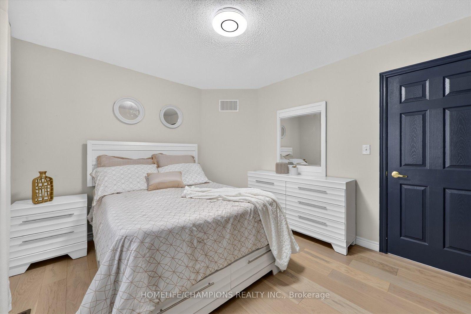Photo 36 of 154 Humphrey Street, Hamilton, Waterdown — HOMEH
