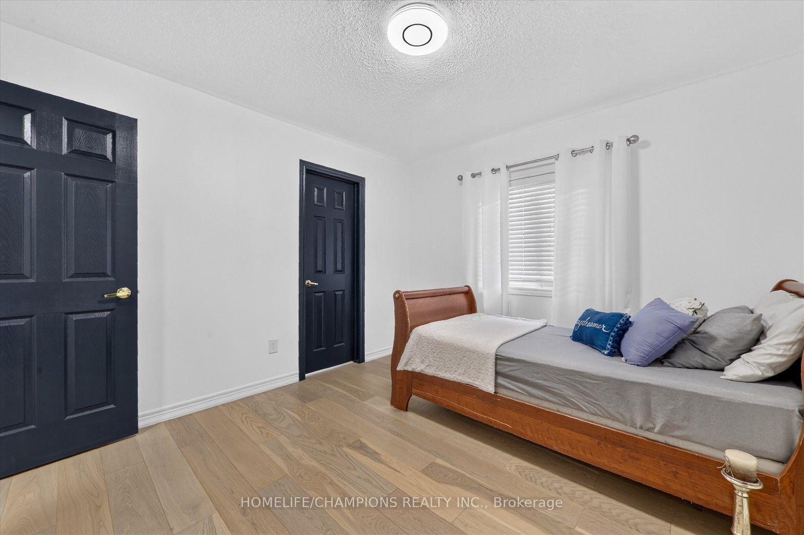 Photo 40 of 154 Humphrey Street, Hamilton, Waterdown — HOMEH