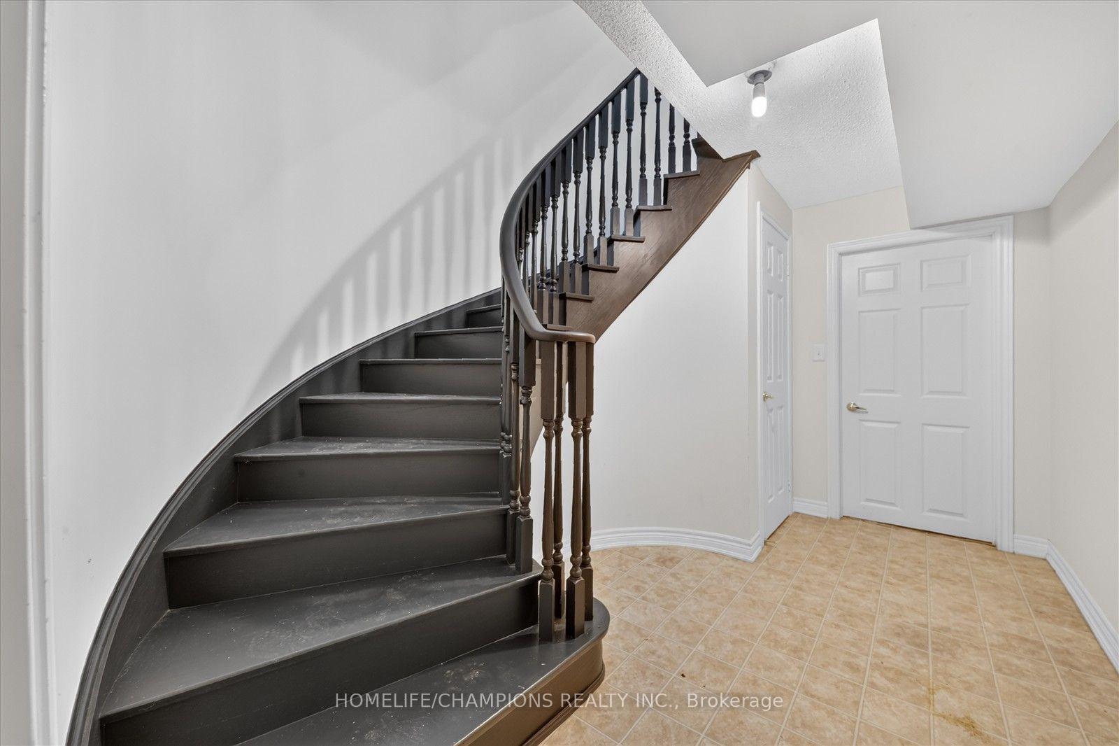 Photo 44 of 154 Humphrey Street, Hamilton, Waterdown — HOMEH