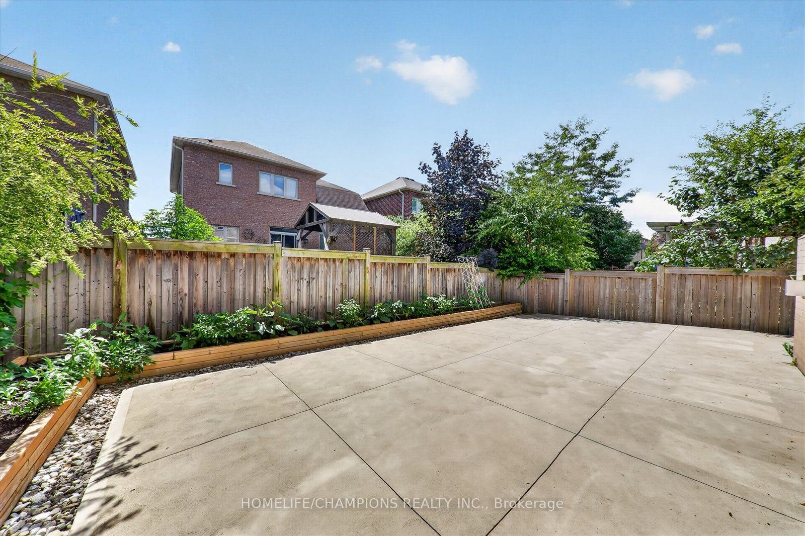 Photo 47 of 154 Humphrey Street, Hamilton, Waterdown — HOMEH