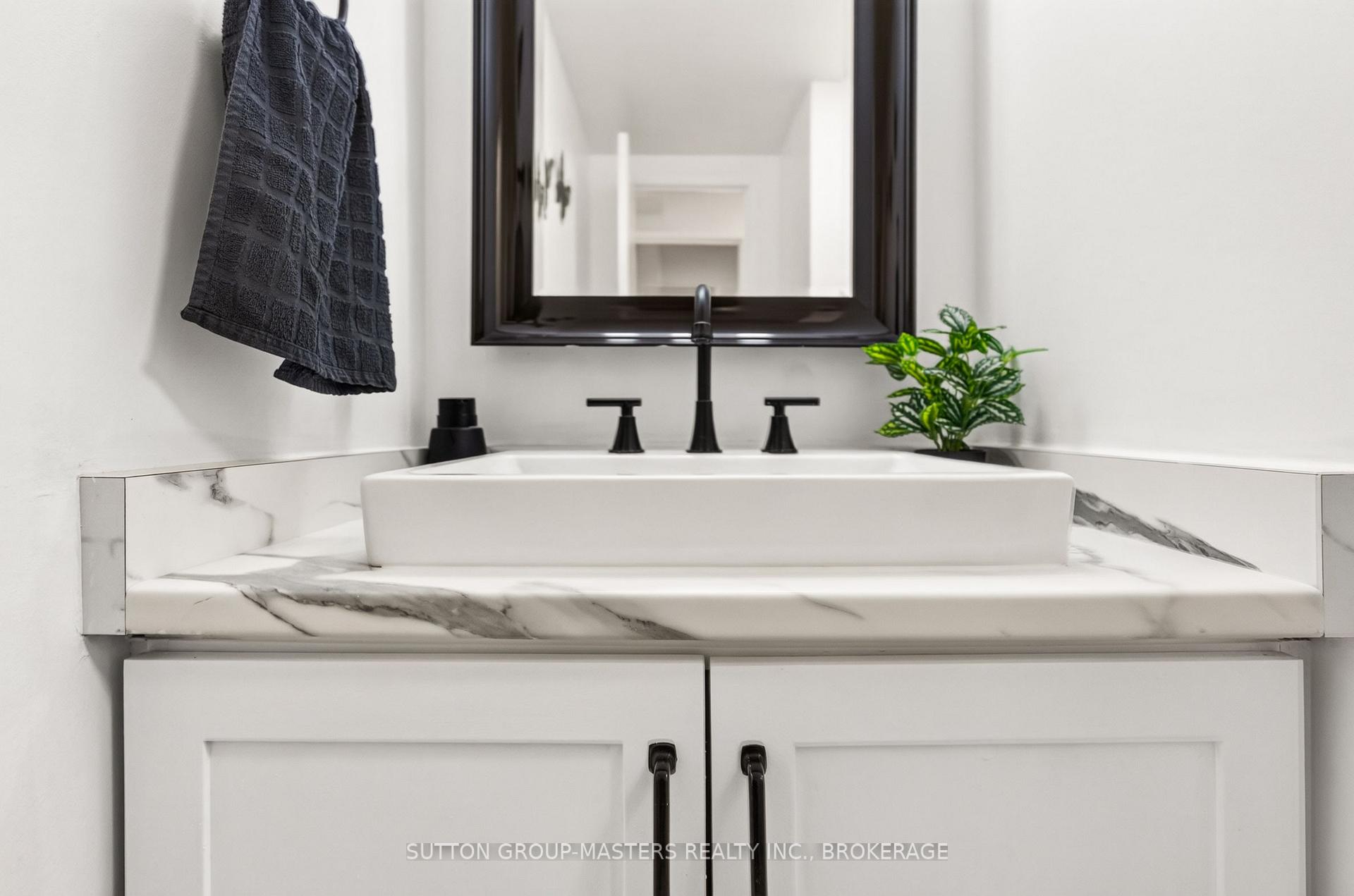 Photo 38 of Unit 101, 573 Armstrong Road, Kingston, East Gardiners Rd — HOMEH
