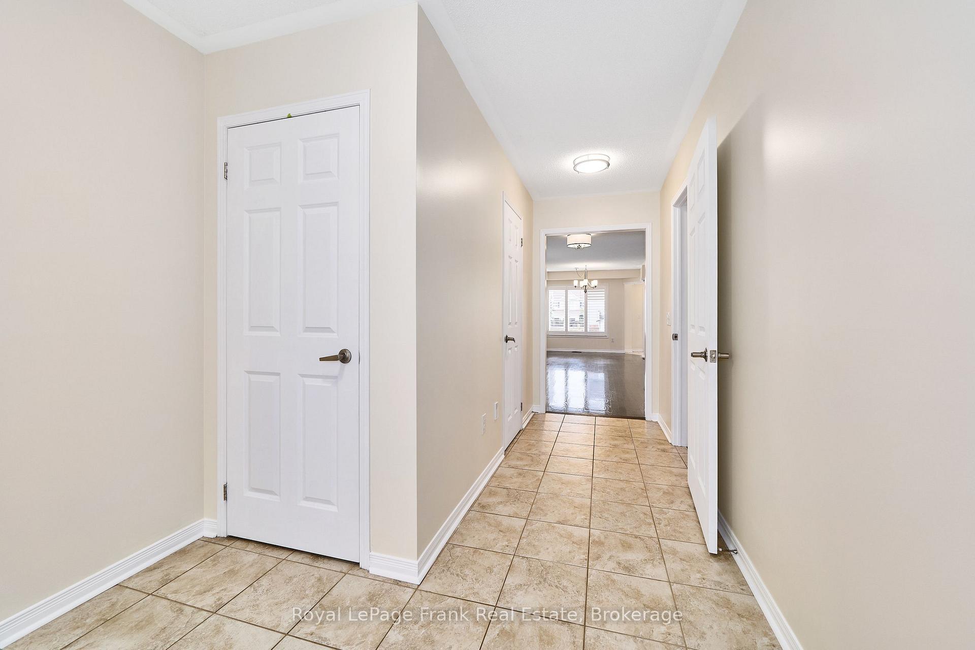 Photo 6 of 23 Southshore Street, Whitby, Port Whitby — HOMEH