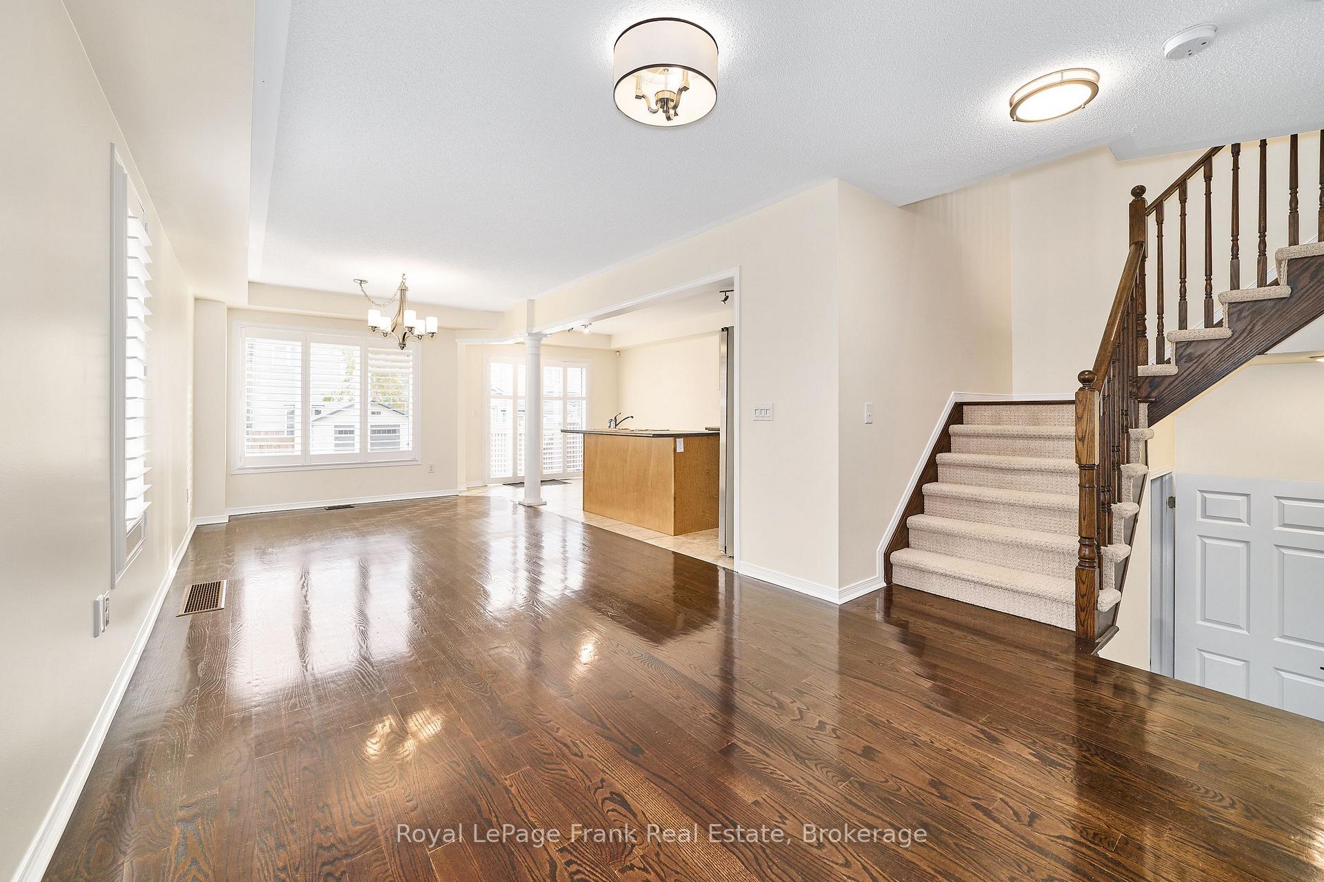 Photo 10 of 23 Southshore Street, Whitby, Port Whitby — HOMEH
