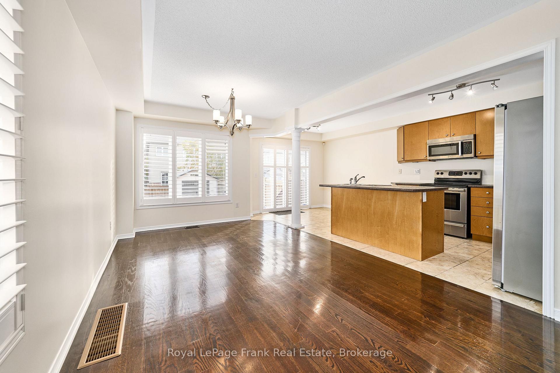 Photo 13 of 23 Southshore Street, Whitby, Port Whitby — HOMEH