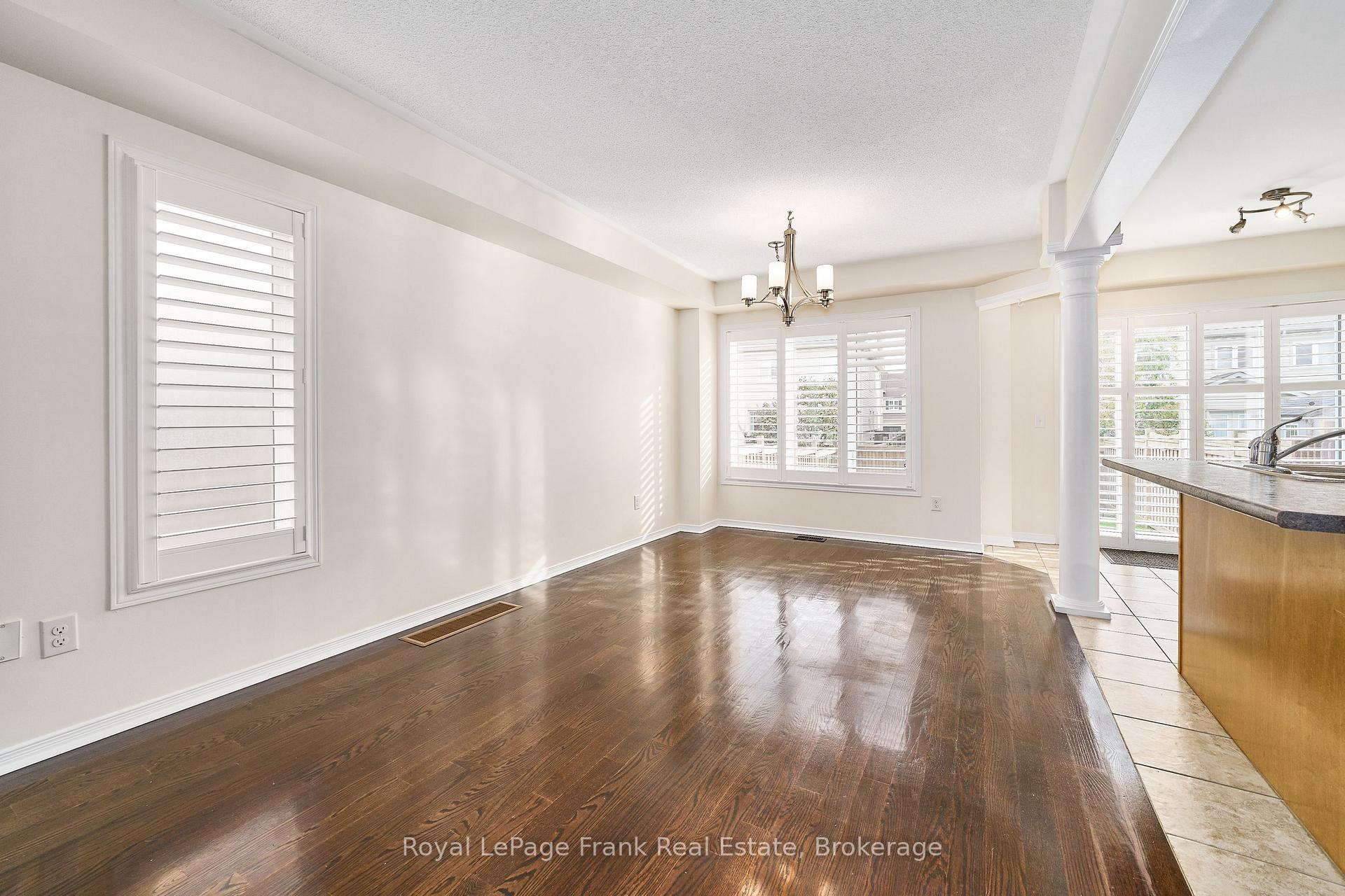 Photo 14 of 23 Southshore Street, Whitby, Port Whitby — HOMEH