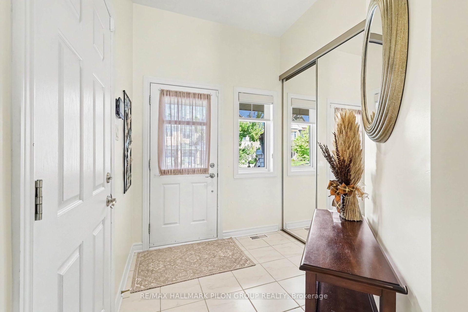 Photo 4 of 114 Waterfern Way, Ottawa, Avalon East — HOMEH