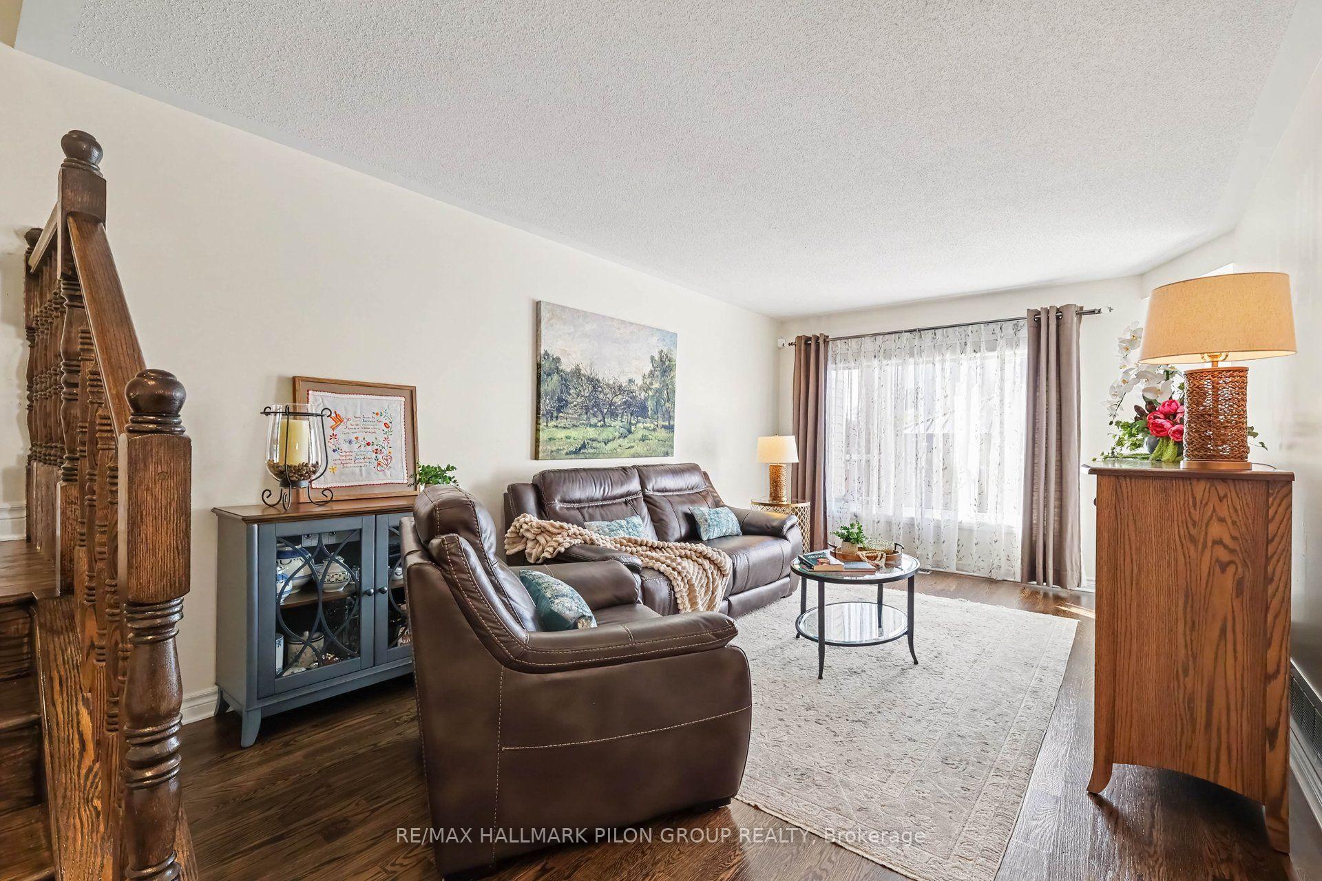 Photo 5 of 114 Waterfern Way, Ottawa, Avalon East — HOMEH