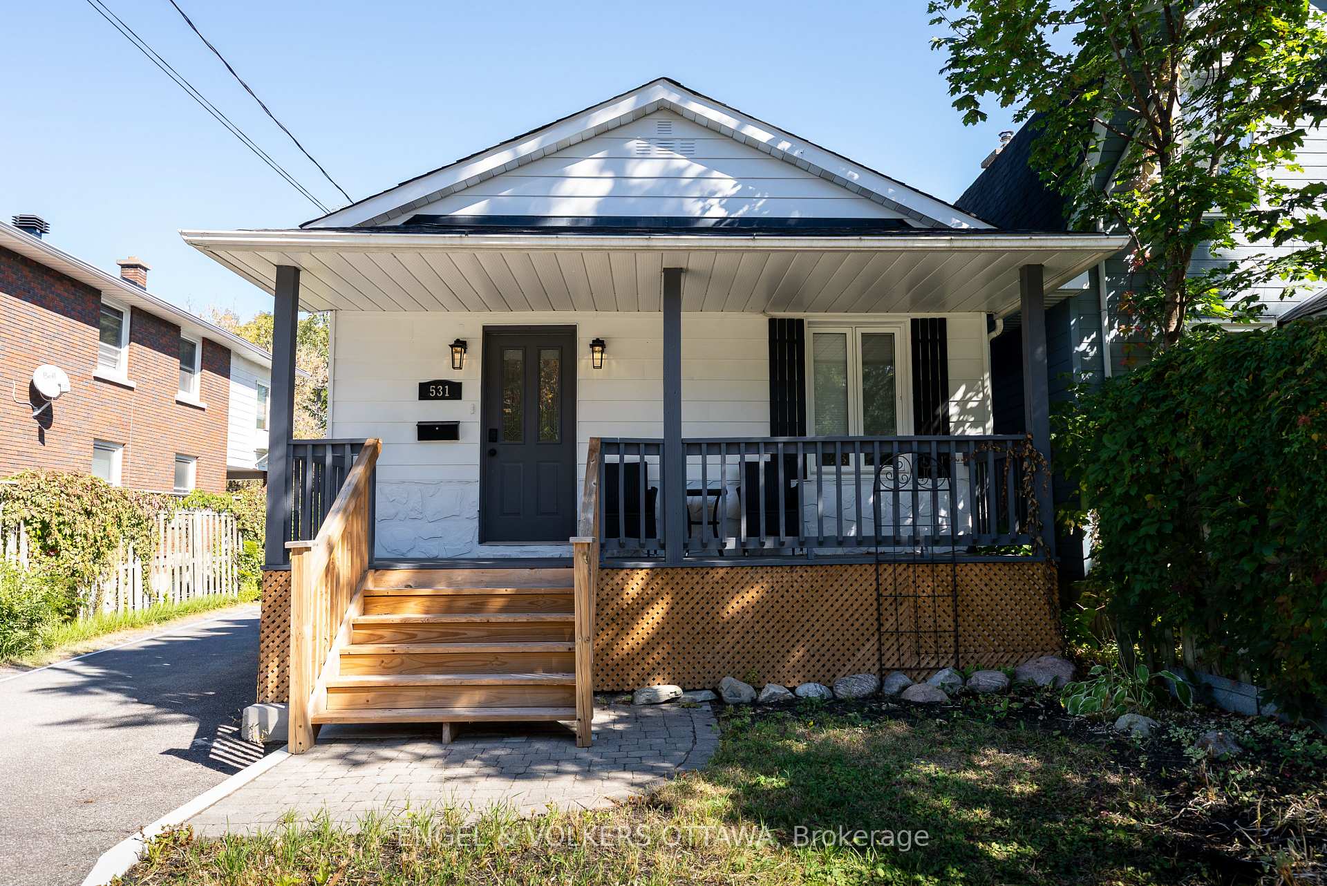 Photo of 531 Laderoute Avenue