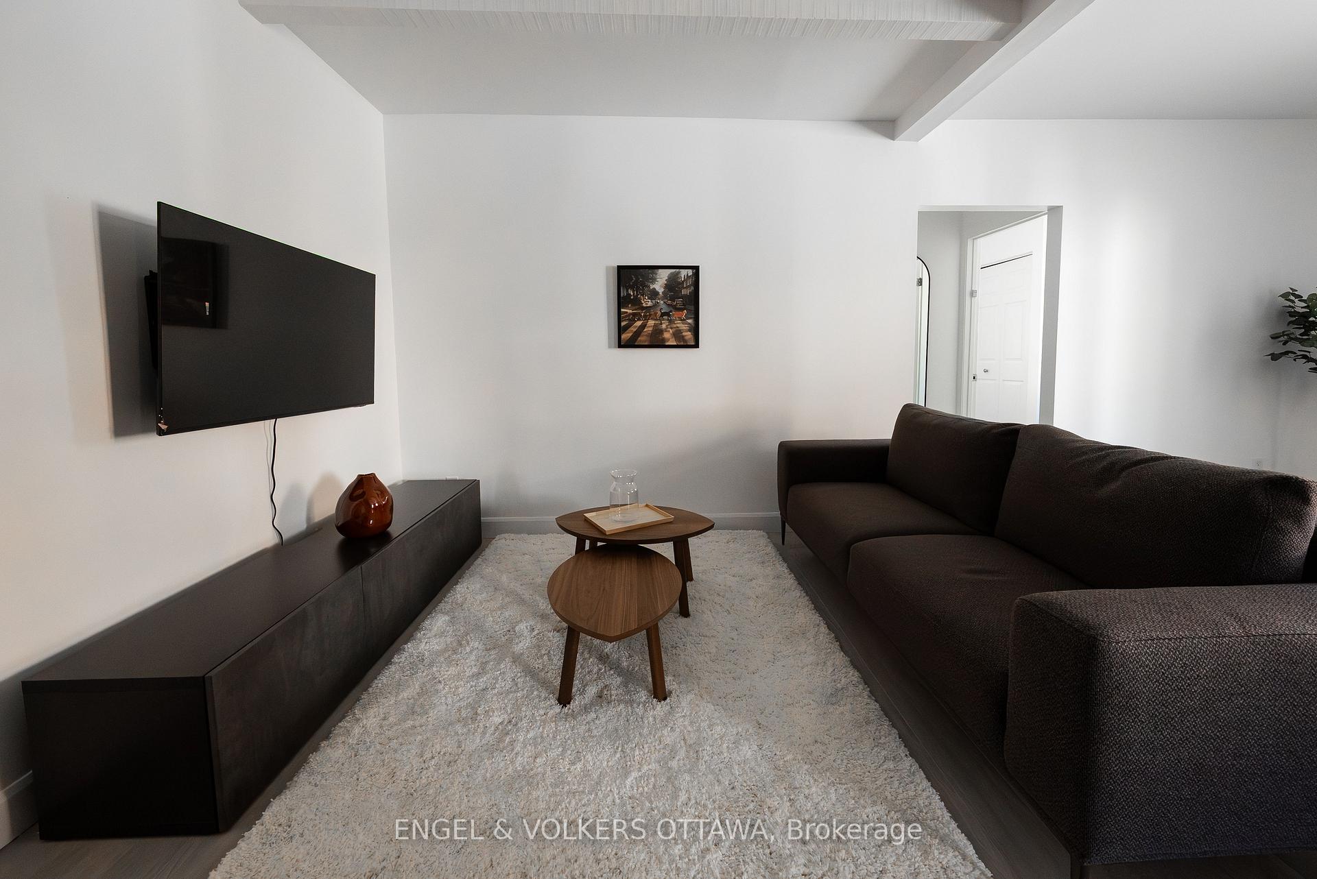 Photo 11 of 531 Laderoute Avenue, Ottawa, Westboro/Hampton Park — HOMEH