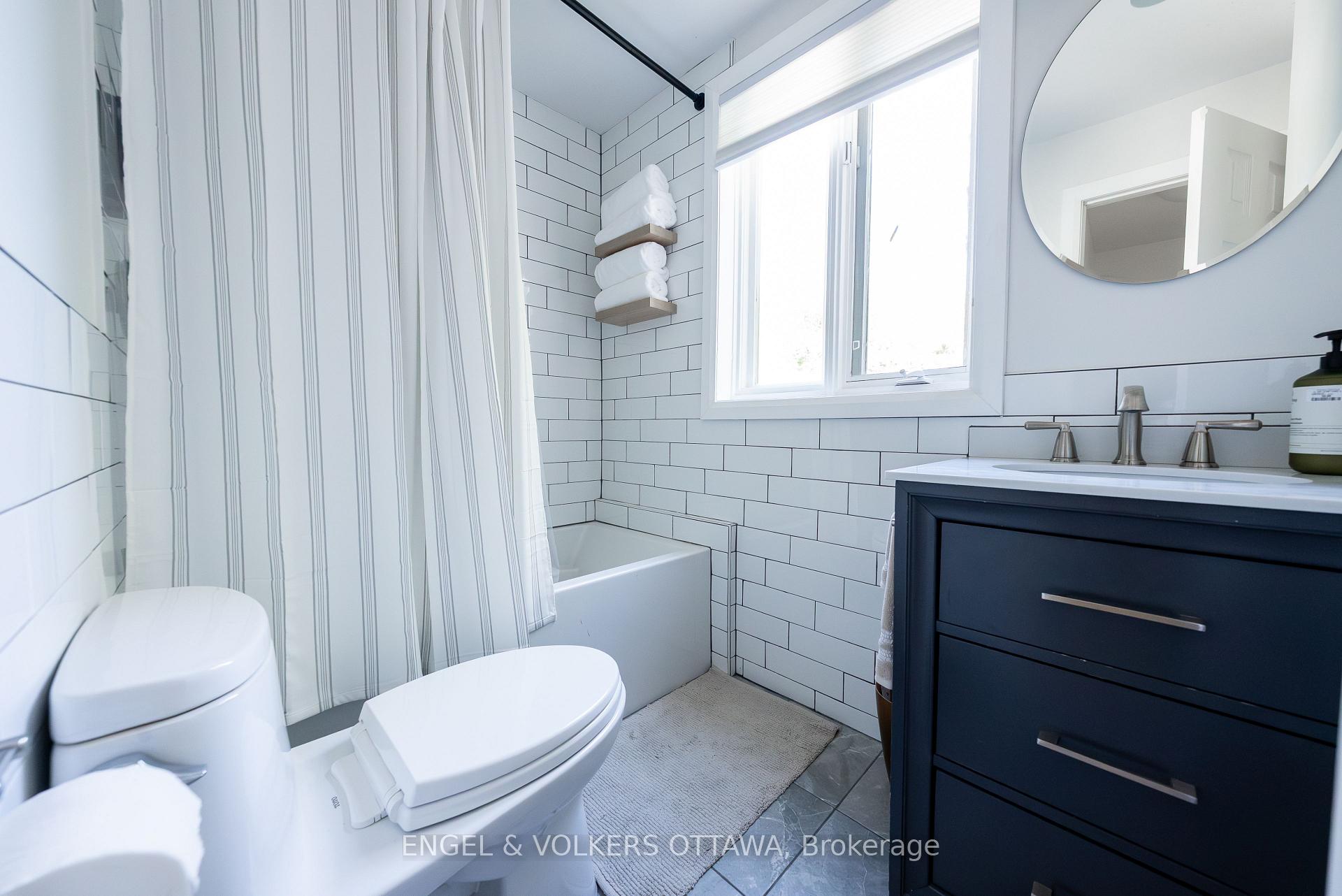 Photo 13 of 531 Laderoute Avenue, Ottawa, Westboro/Hampton Park — HOMEH