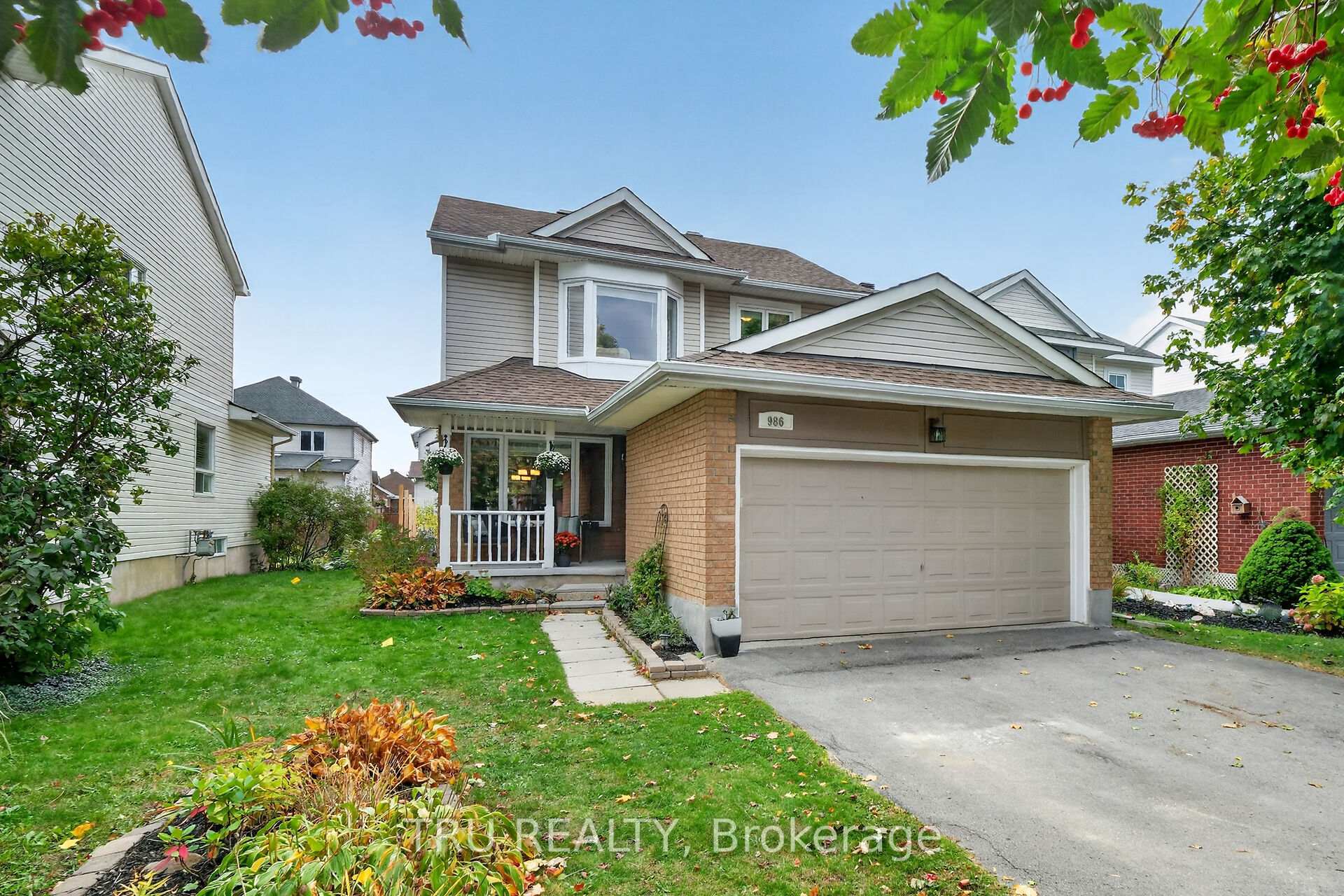 Photo of 986 Sheenboro Crescent