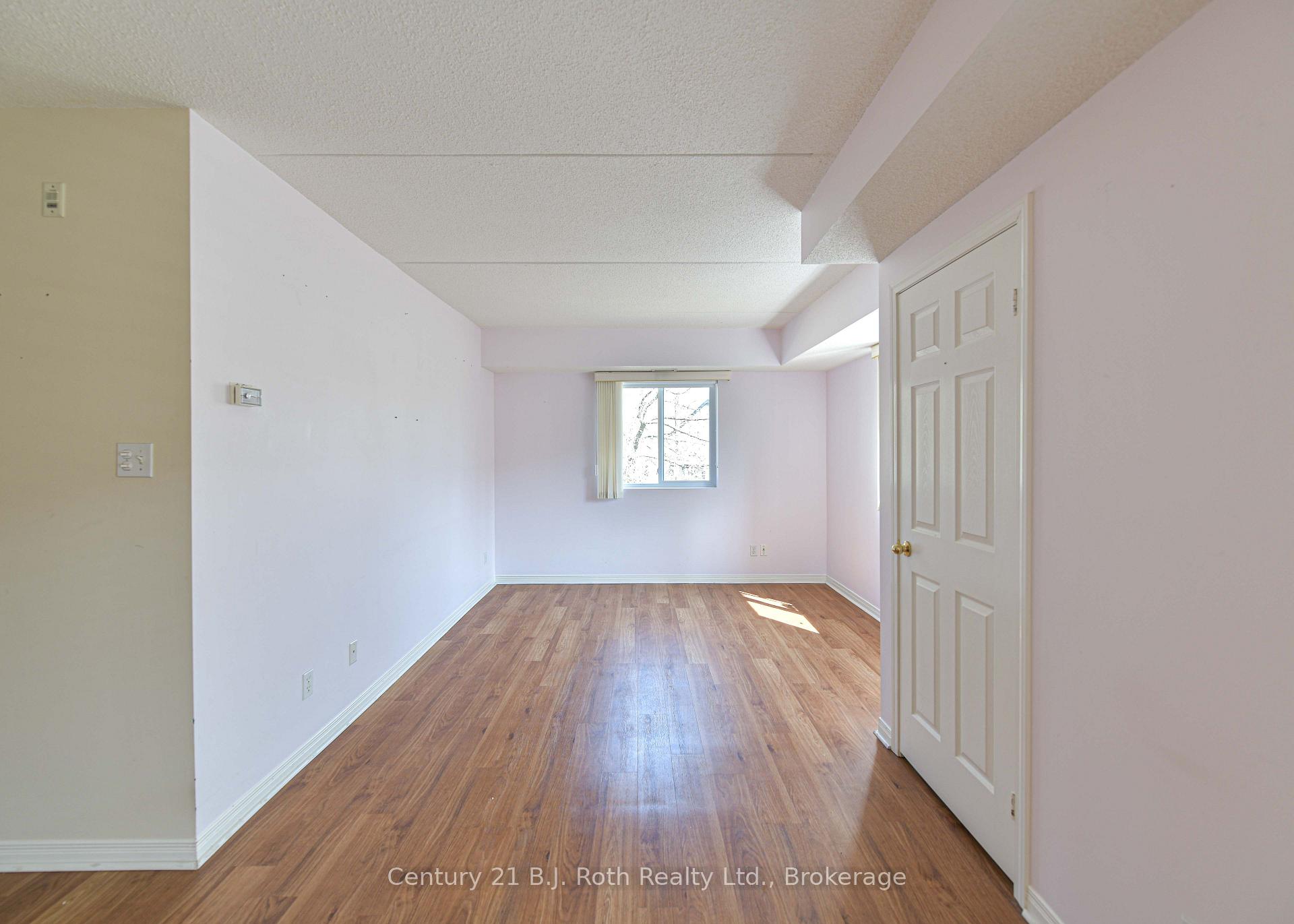 Photo 11 of Unit Unit 201, 115 Bond Street, Orillia — HOMEH