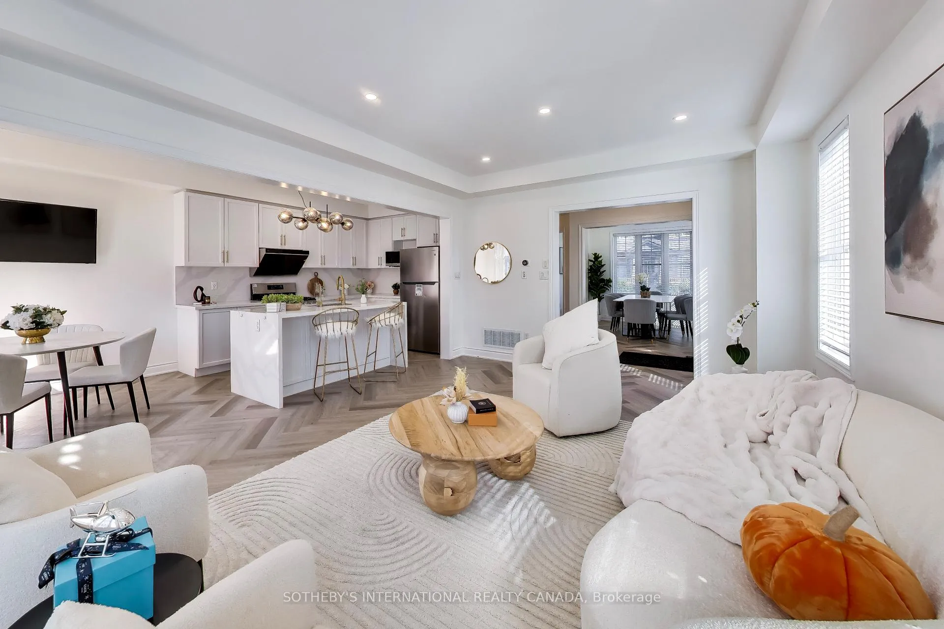 Photo 4 of 2 Frank Davis Street, Markham, Cornell — HOMEH