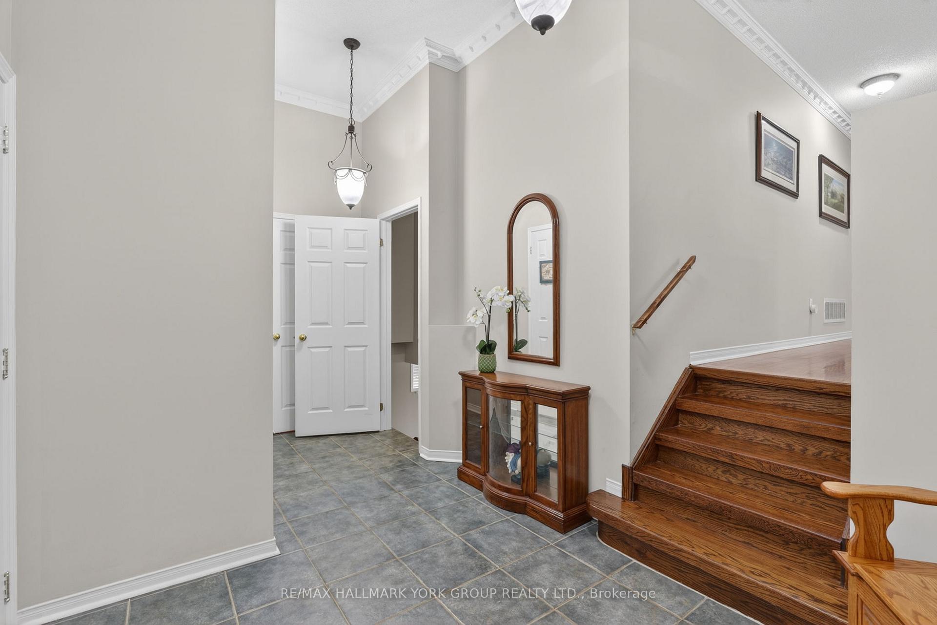 Photo 4 of 1339 Forest Street, Innisfil, Alcona — HOMEH