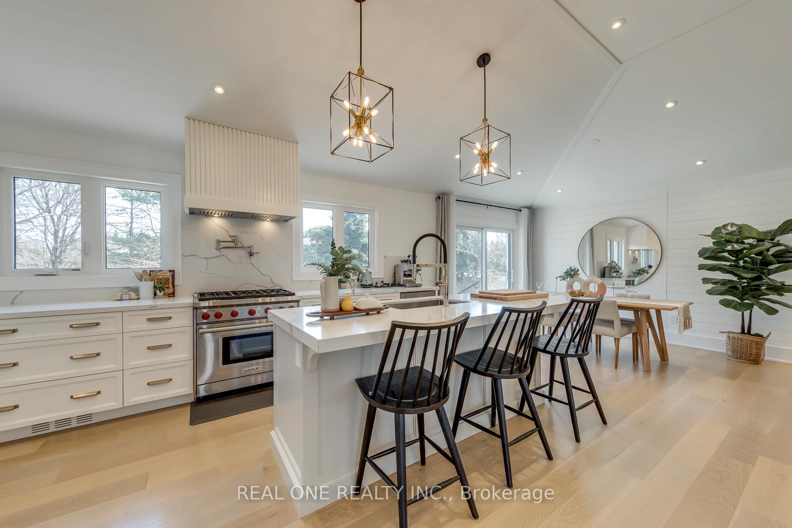 Photo 17 of 1224 Willowbrook Drive, Oakville, West — HOMEH