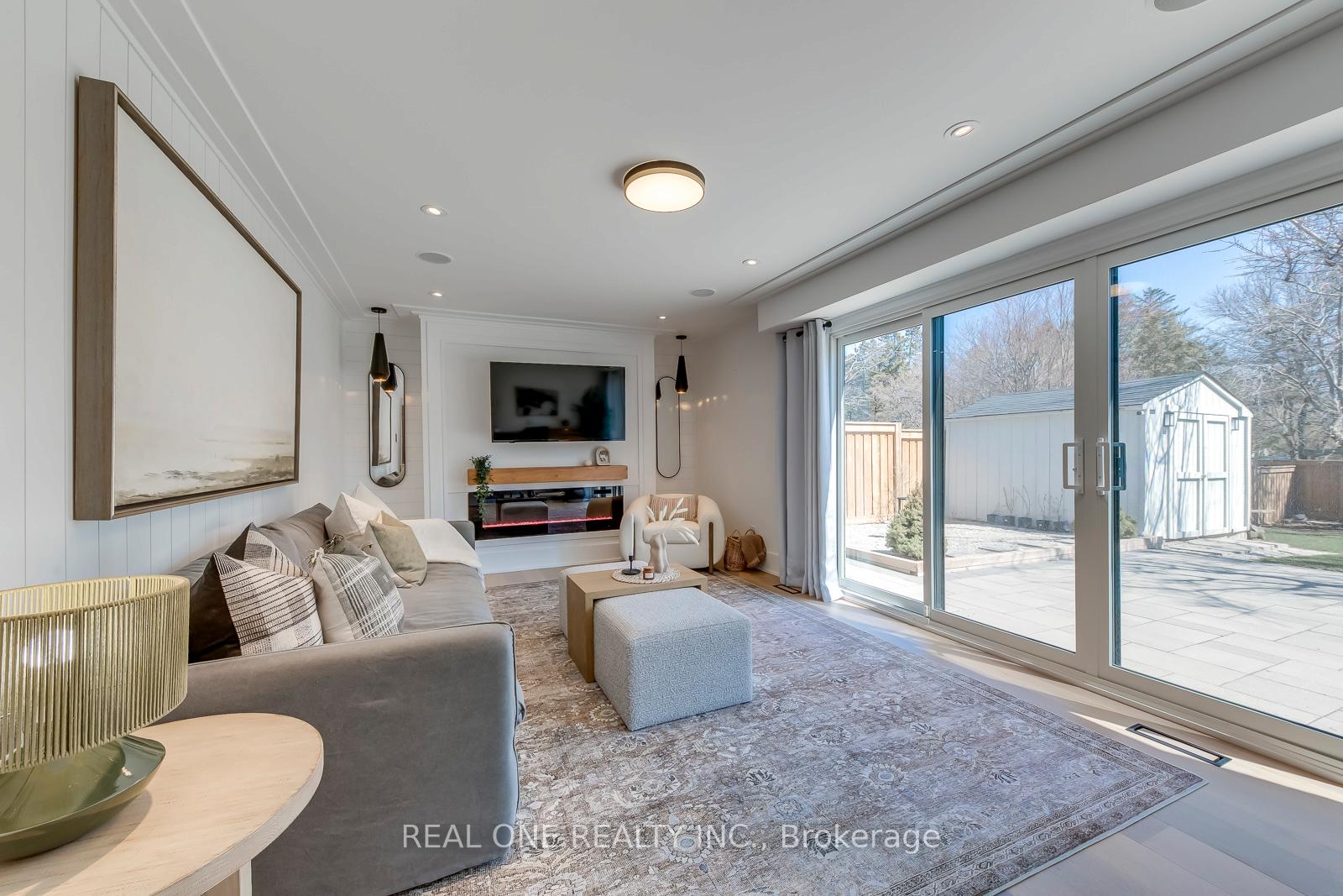 Photo 20 of 1224 Willowbrook Drive, Oakville, West — HOMEH