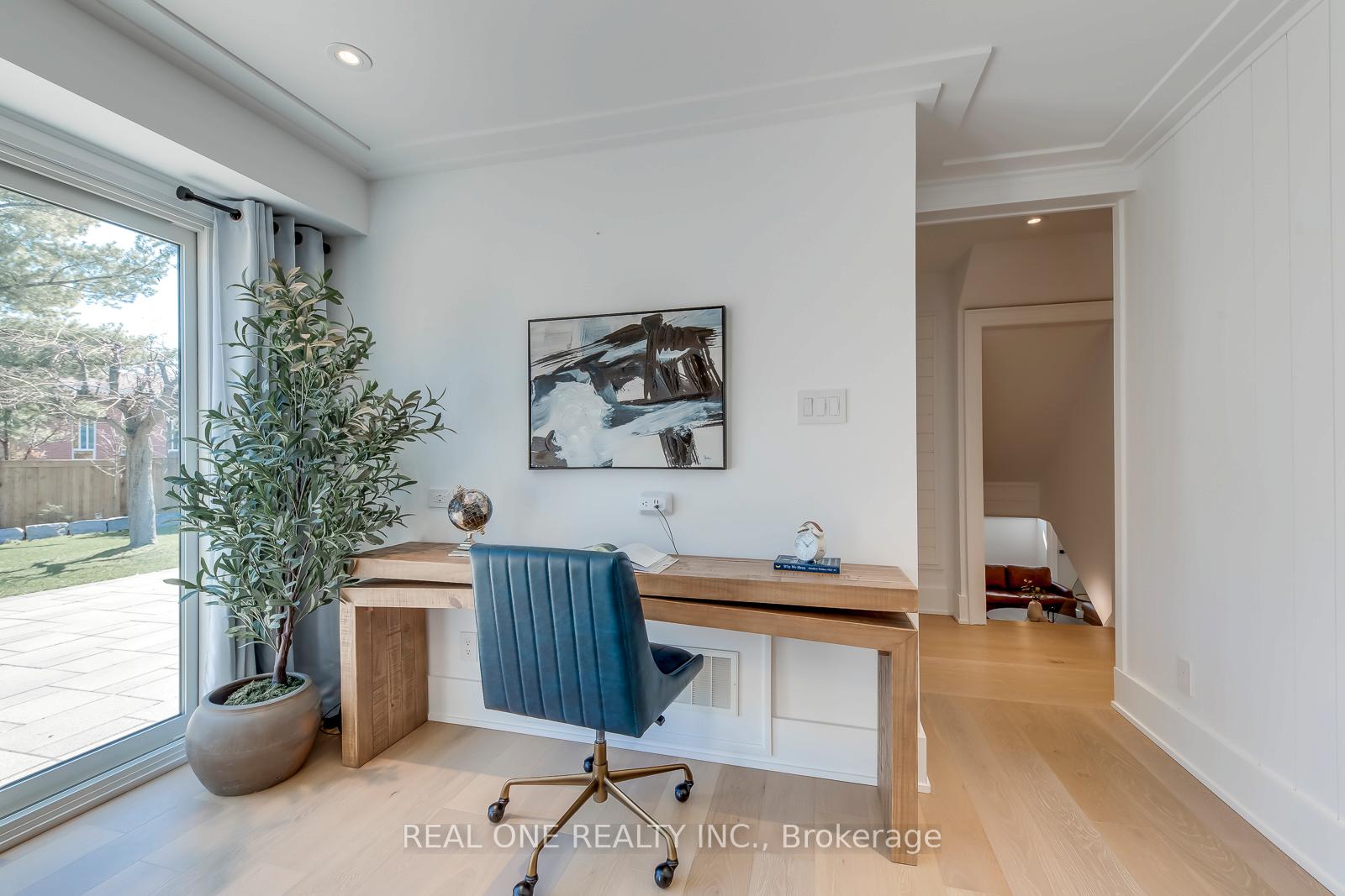 Photo 23 of 1224 Willowbrook Drive, Oakville, West — HOMEH