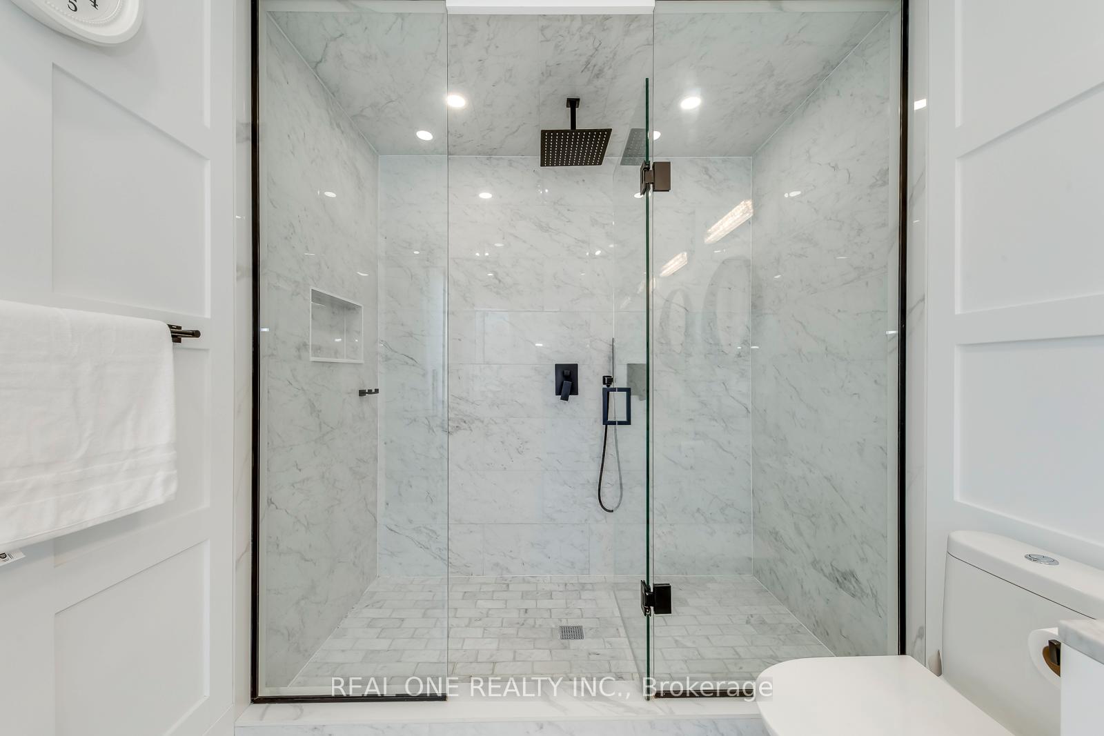 Photo 33 of 1224 Willowbrook Drive, Oakville, West — HOMEH