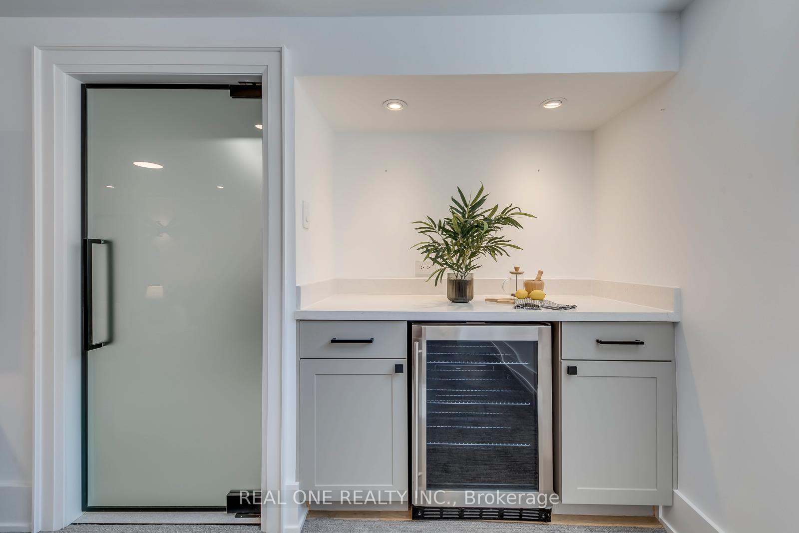Photo 41 of 1224 Willowbrook Drive, Oakville, West — HOMEH