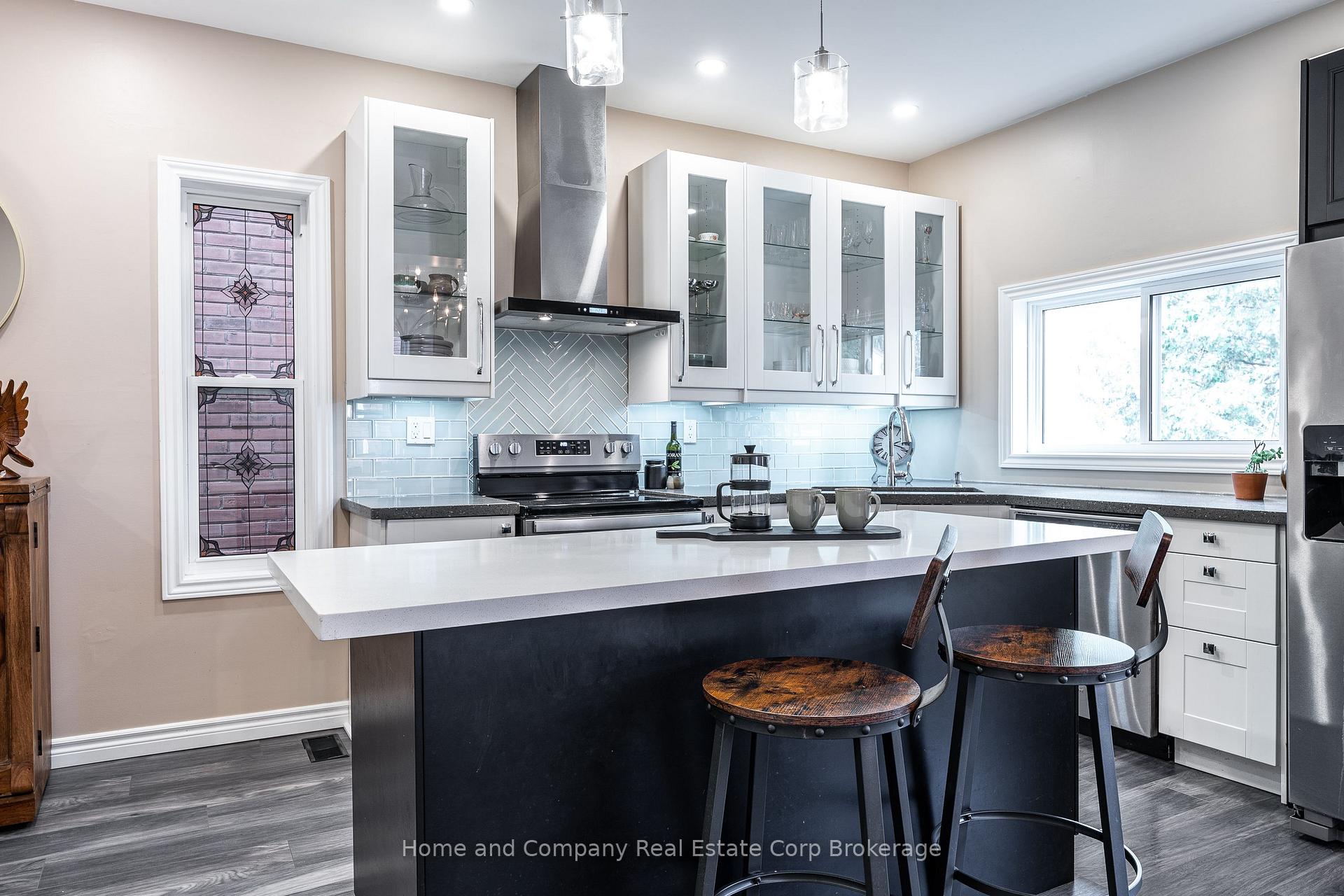 Photo 5 of 36 East Gore Street, Stratford — HOMEH
