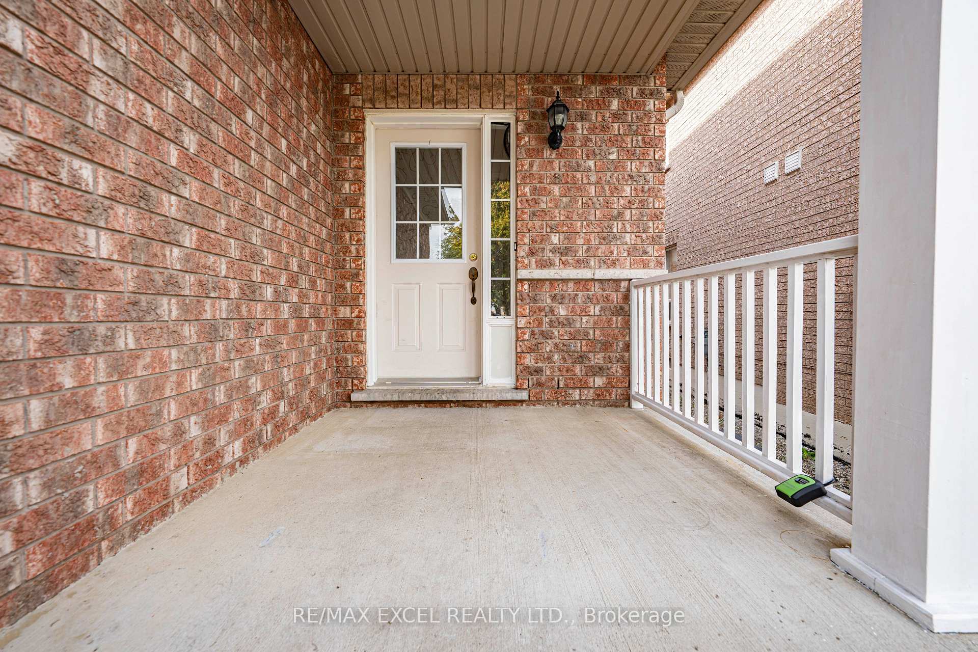 Photo 3 of 50 Casabel Drive, Vaughan, Vellore Village — HOMEH