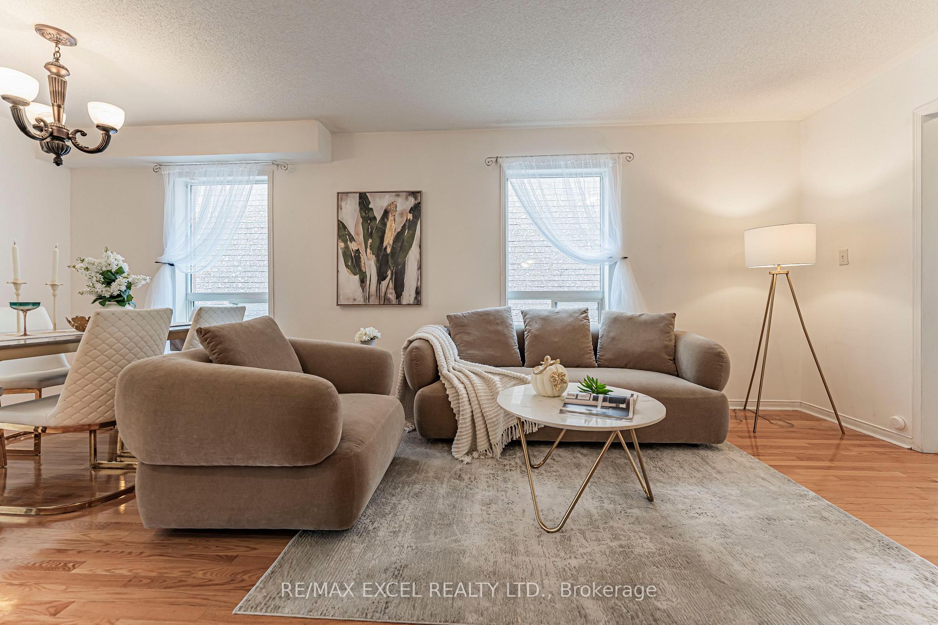 Photo 7 of 50 Casabel Drive, Vaughan, Vellore Village — HOMEH