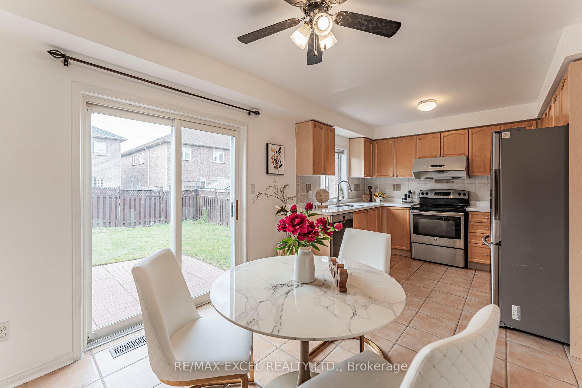 Photo 17 of 50 Casabel Drive, Vaughan, Vellore Village — HOMEH