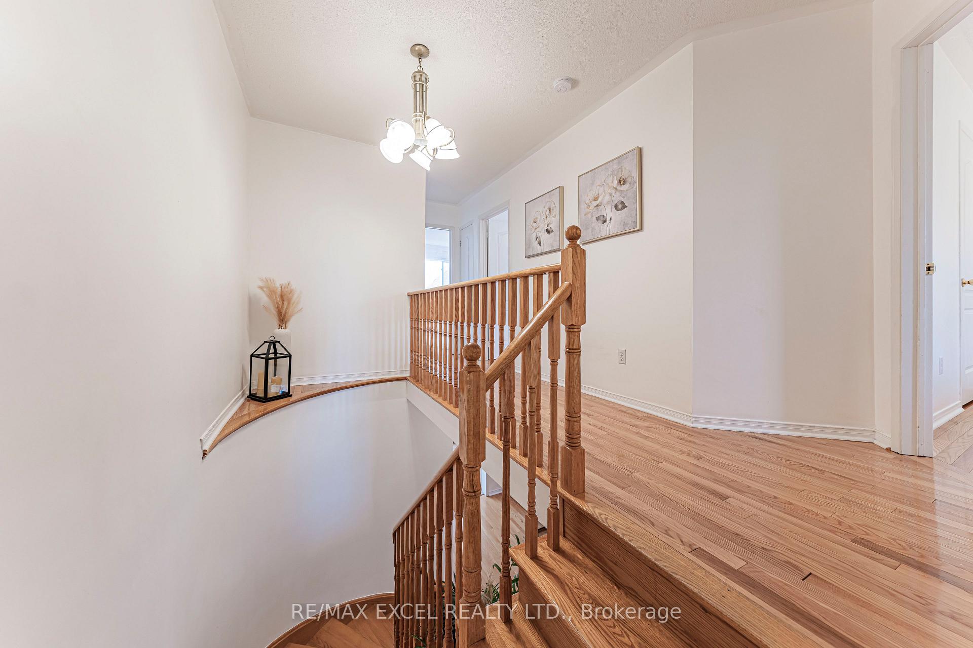 Photo 20 of 50 Casabel Drive, Vaughan, Vellore Village — HOMEH