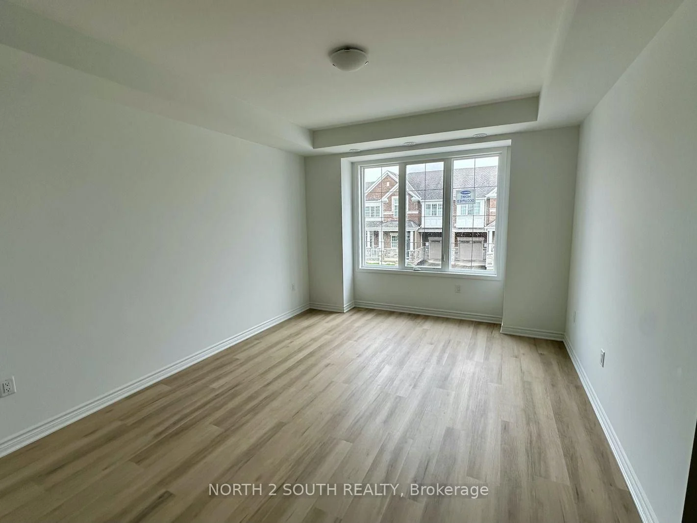 Photo 5 of 126 Ennerdale Street, Barrie, Rural Barrie Southwest — HOMEH