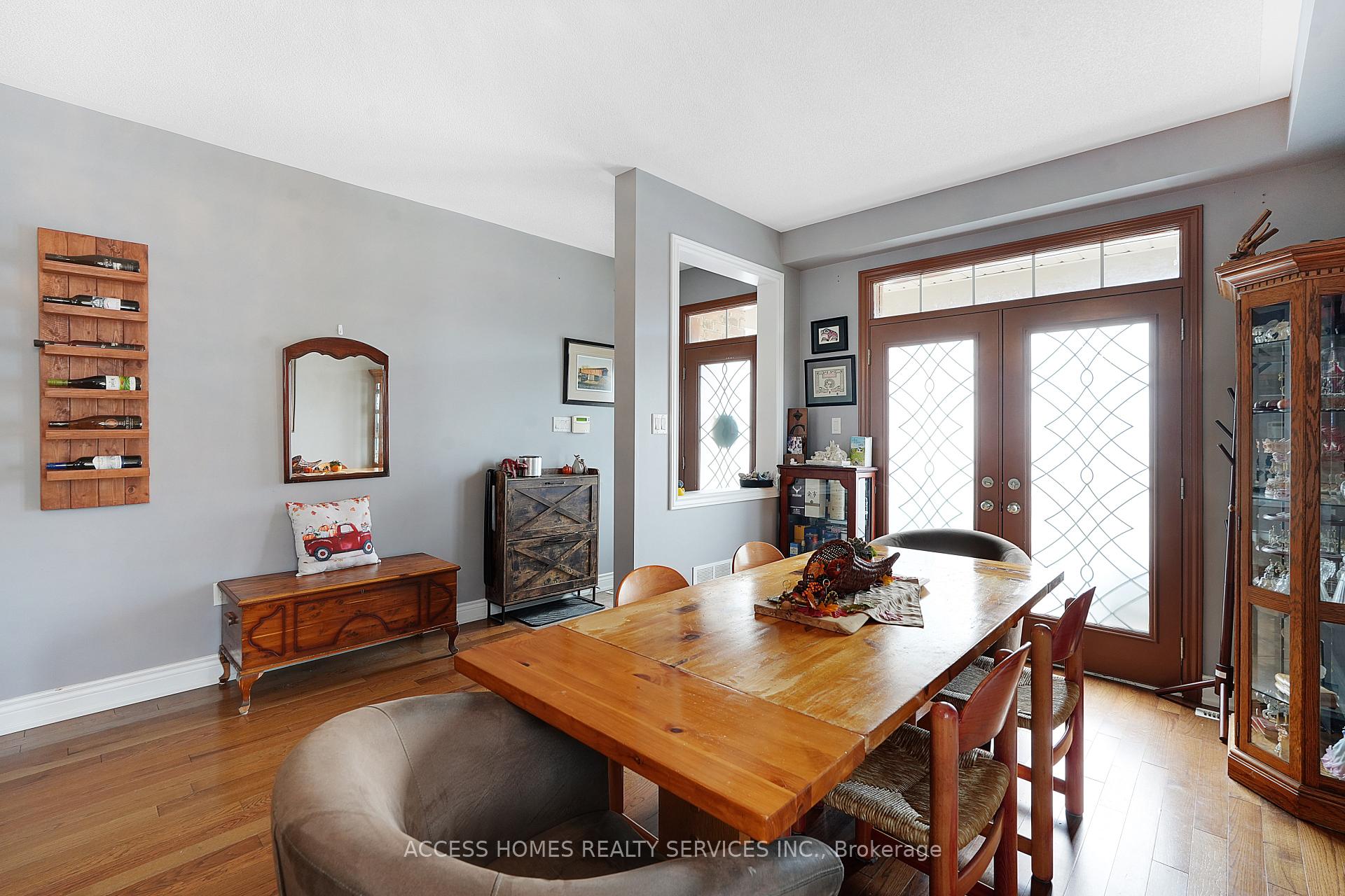 Photo 7 of 65 Jackson Drive, New Tecumseth, Tottenham — HOMEH