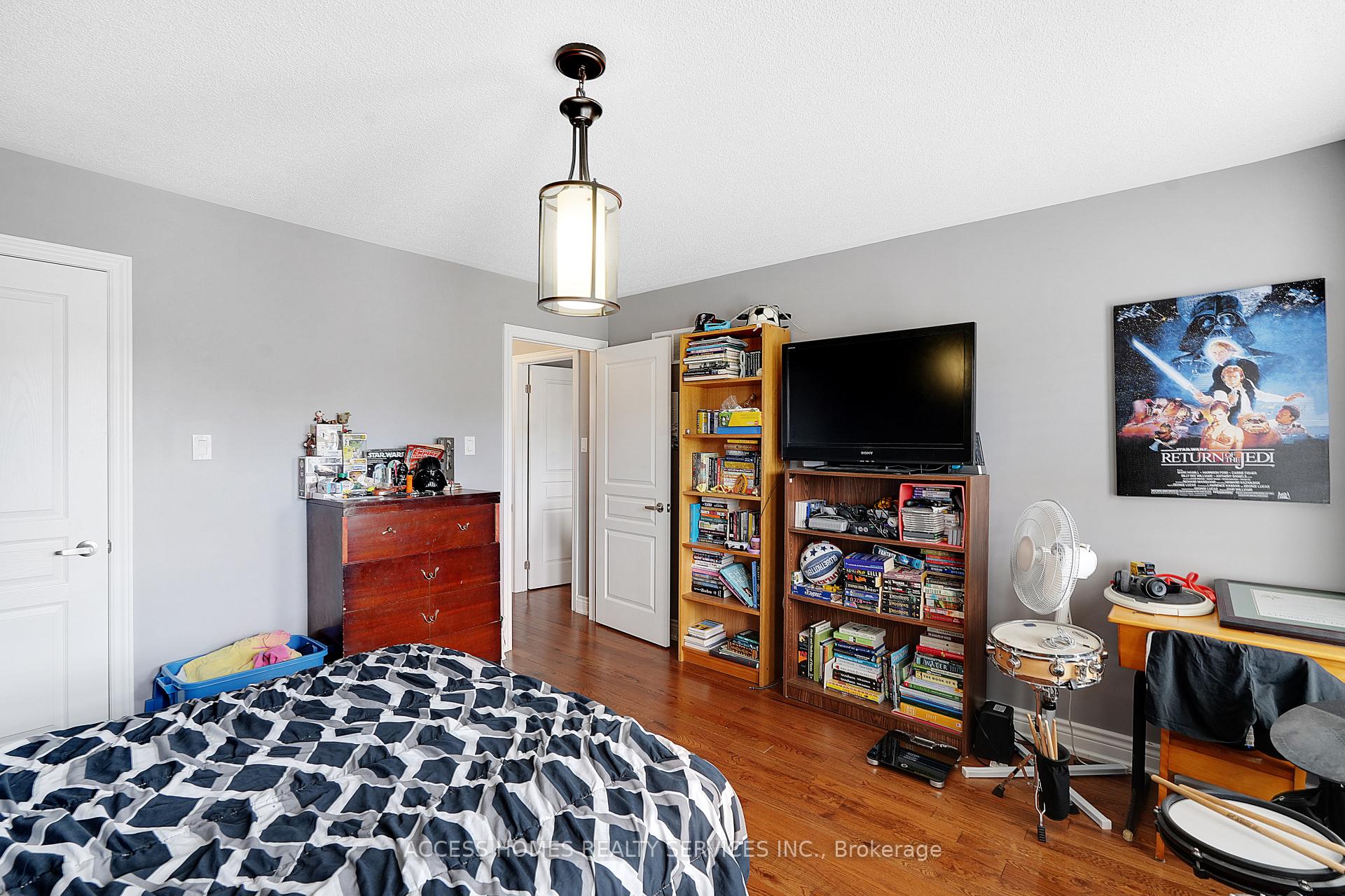 Photo 18 of 65 Jackson Drive, New Tecumseth, Tottenham — HOMEH