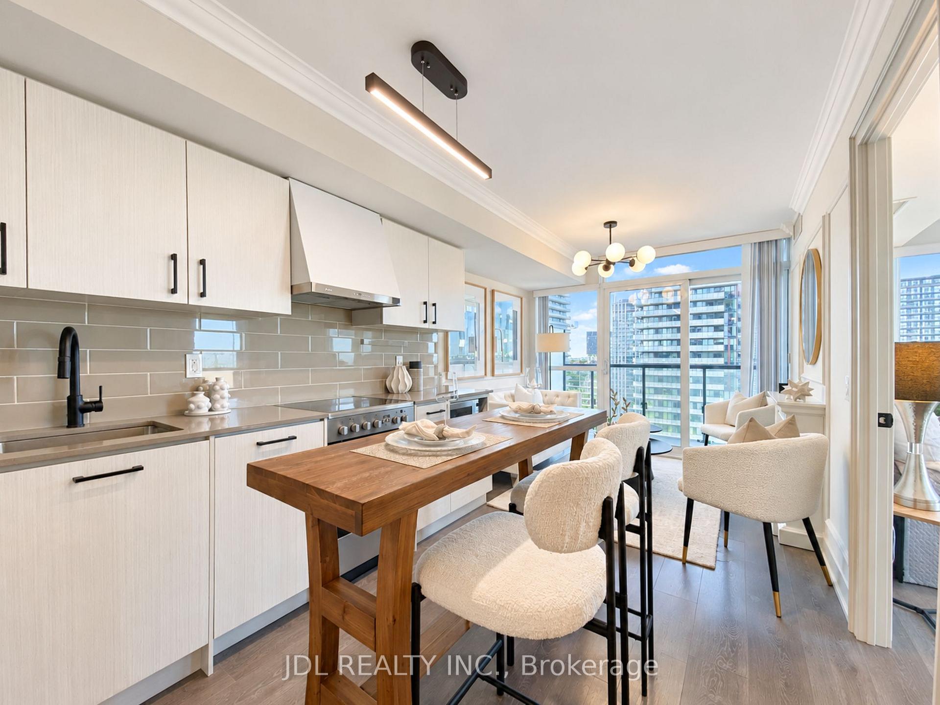Photo 3 of Unit 2801, 125 Redpath Avenue, Toronto, Mount Pleasant West — HOMEH