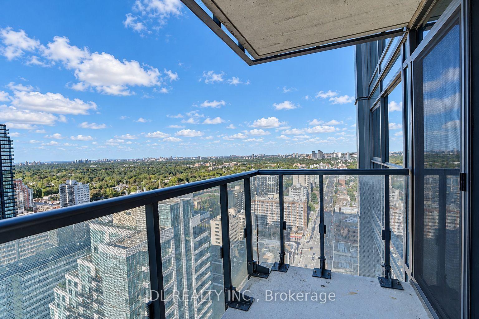 Photo 9 of Unit 2801, 125 Redpath Avenue, Toronto, Mount Pleasant West — HOMEH