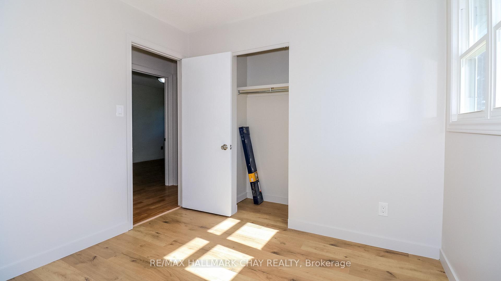 Photo 29 of 9 Bronte Crescent, Barrie, Letitia Heights — HOMEH