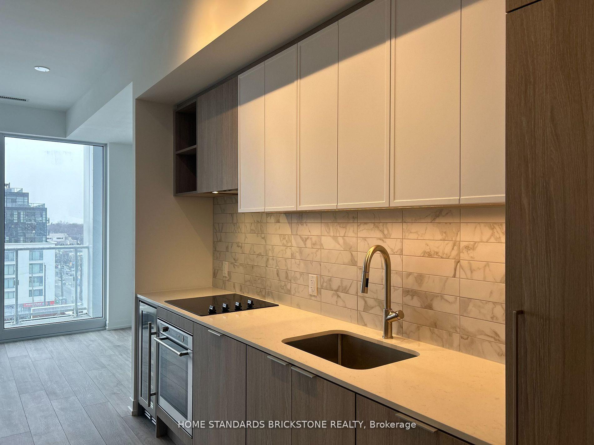 Photo 5 of Unit 715, 2020 Bathurst Street, Toronto, Humewood-Cedarvale — HOMEH