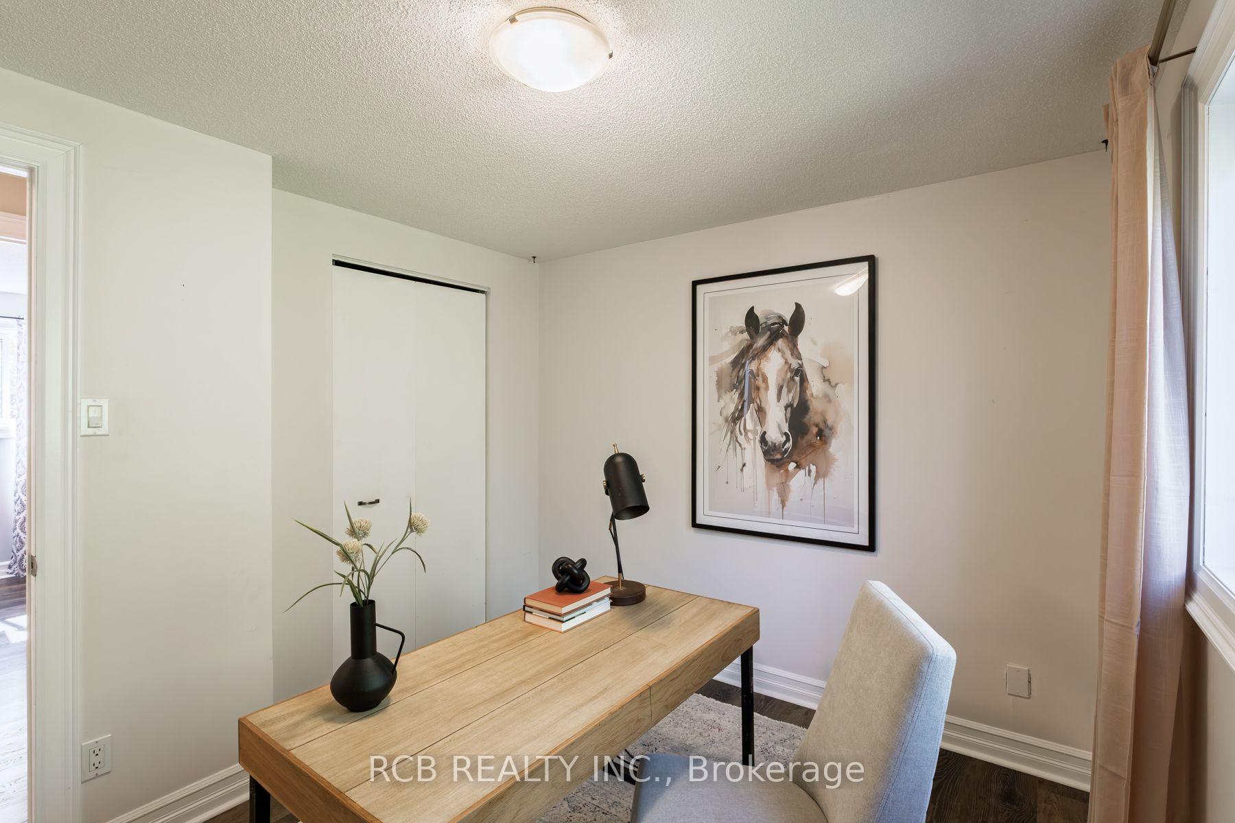 Photo 25 of 141 Viscount Road, Brantford, Lynden Hills — HOMEH