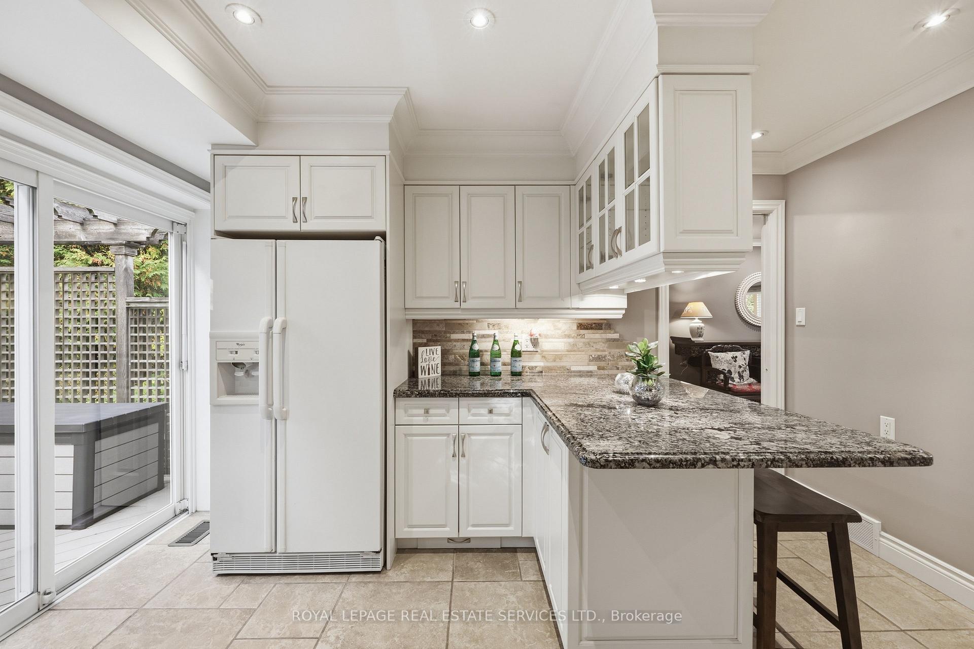 Photo 19 of 1320 Hillview Crescent, Oakville, Falgarwood — HOMEH