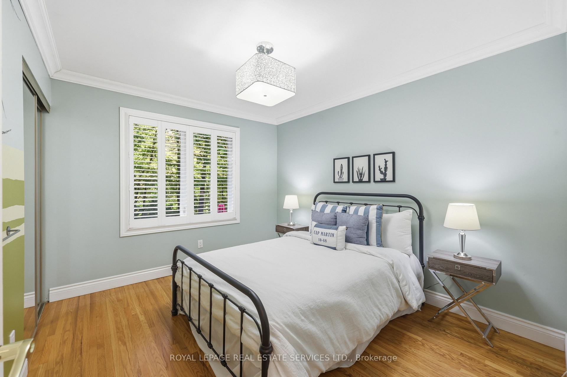 Photo 24 of 1320 Hillview Crescent, Oakville, Falgarwood — HOMEH