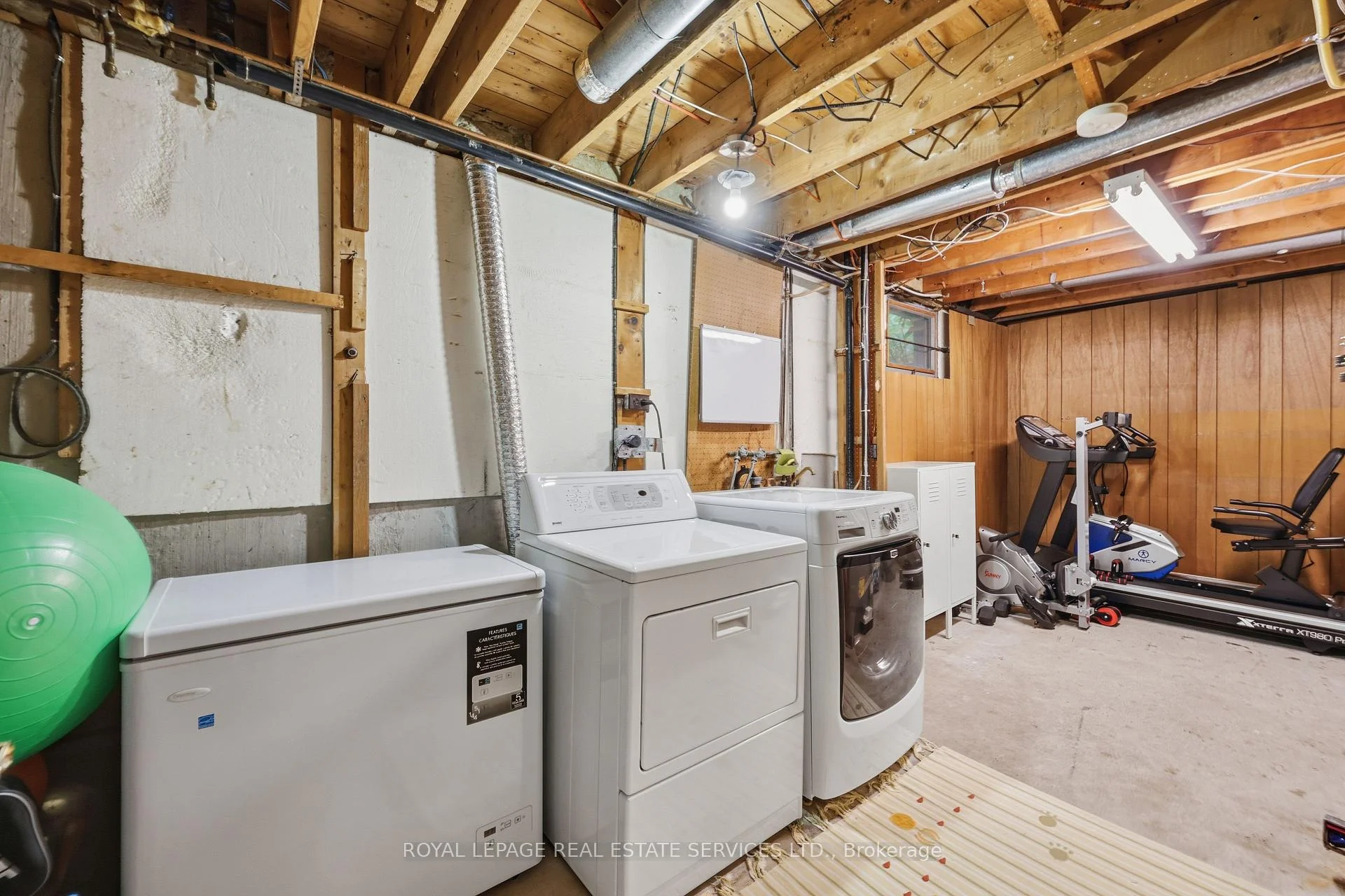 Photo 39 of 1320 Hillview Crescent, Oakville, Falgarwood — HOMEH