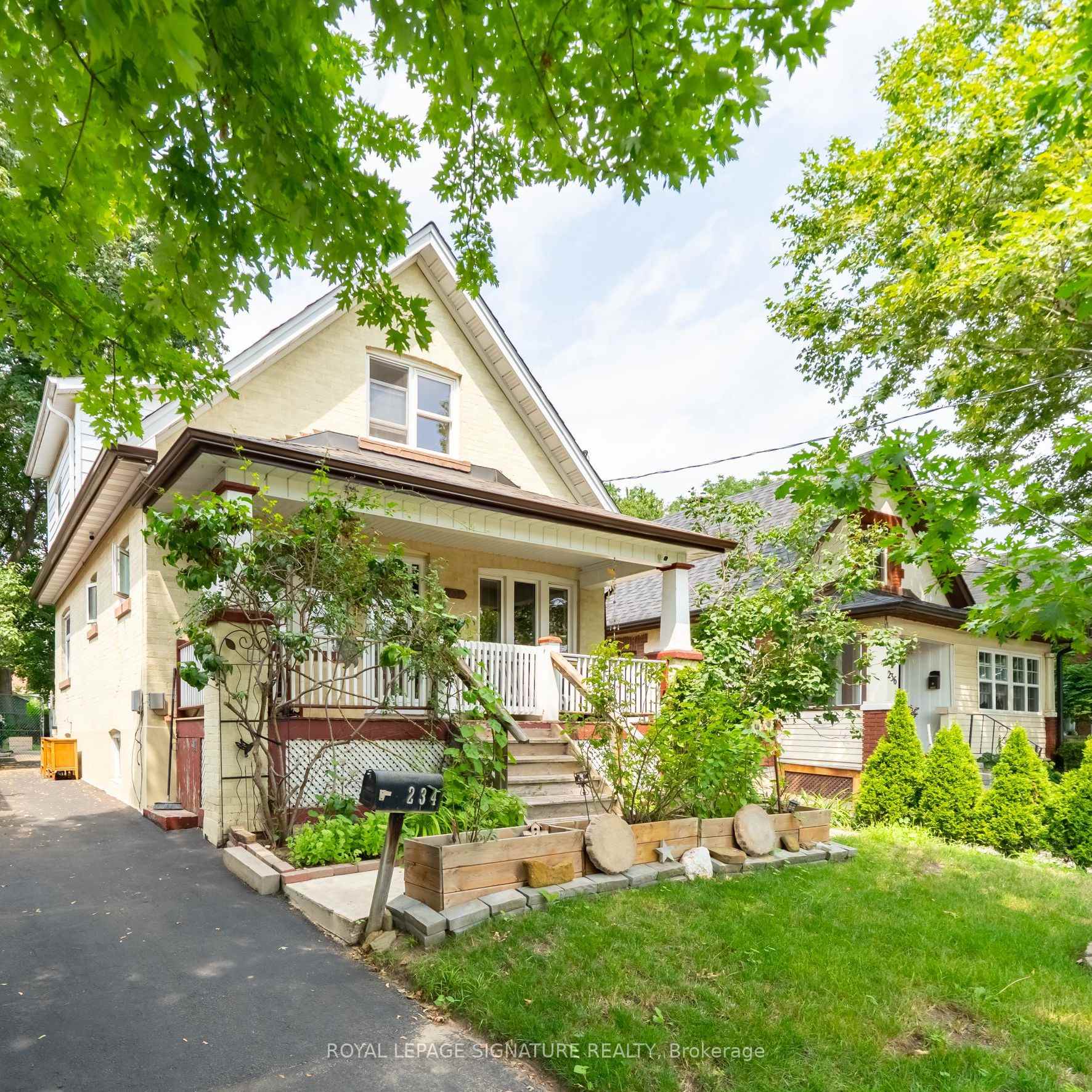 Photo 34 of 234 John Street, North York, Weston — HOMEH