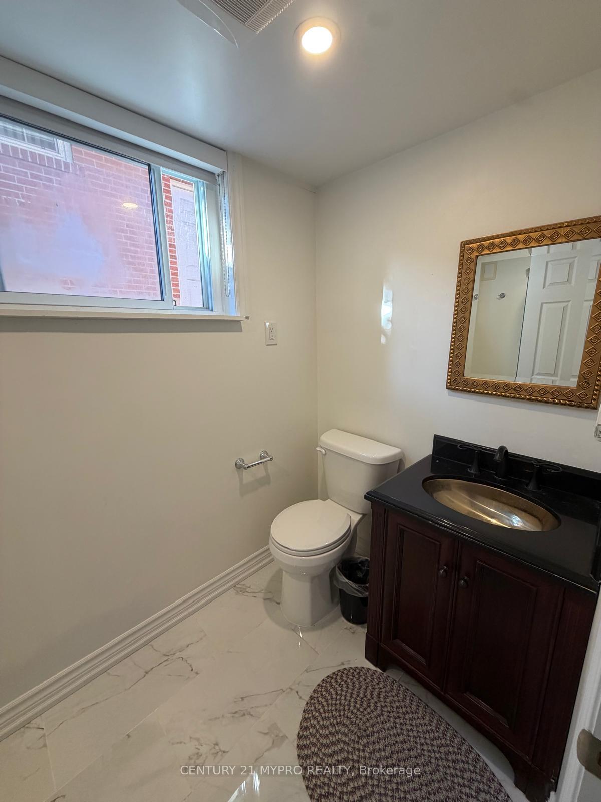 Photo 4 of Unit BSMT, 141 Henderson Avenue, Markham, Thornhill — HOMEH
