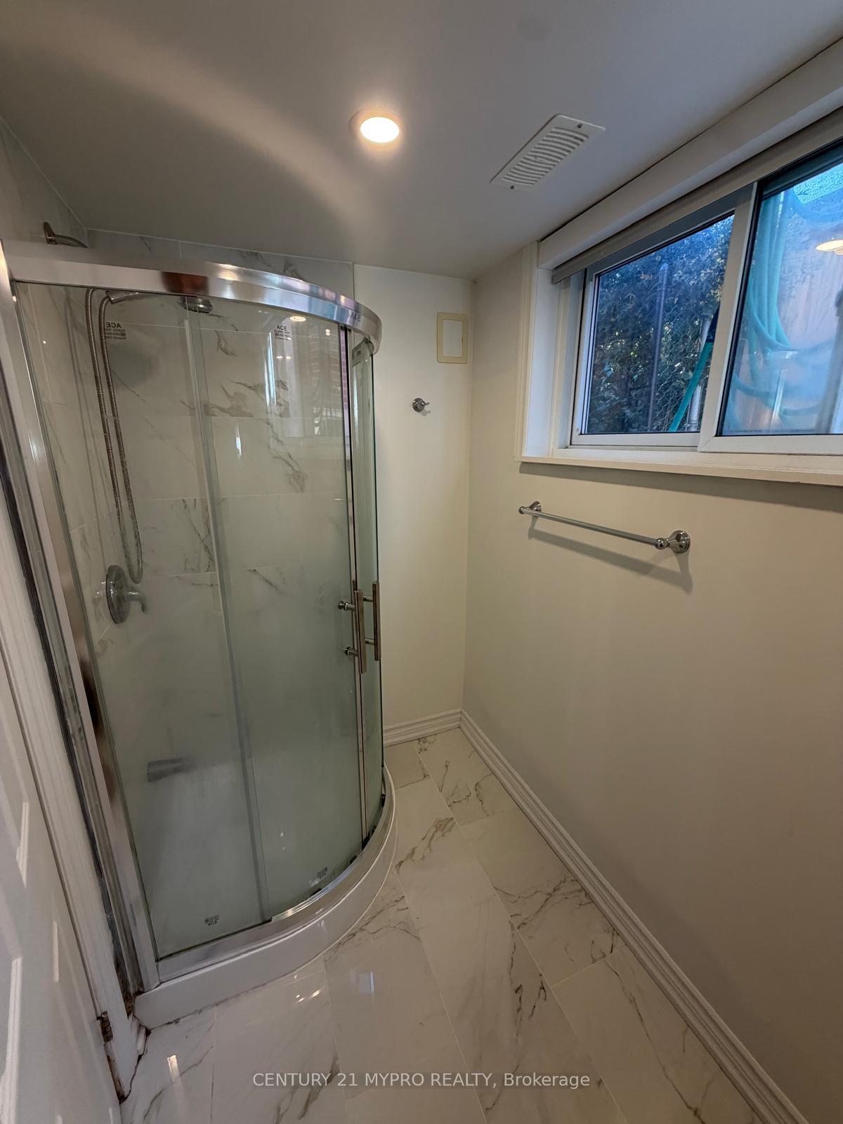 Photo 5 of Unit BSMT, 141 Henderson Avenue, Markham, Thornhill — HOMEH
