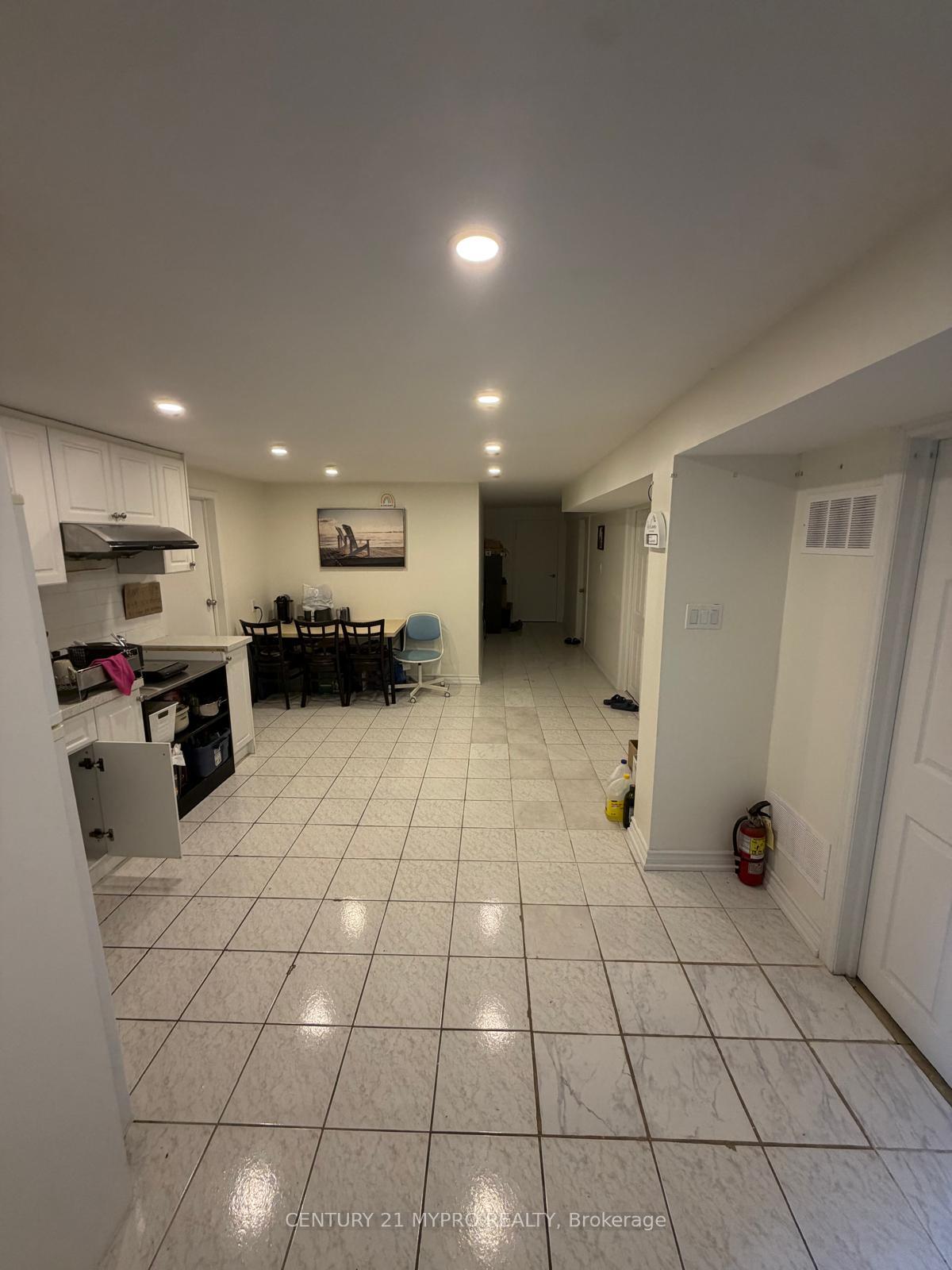 Photo 8 of Unit BSMT, 141 Henderson Avenue, Markham, Thornhill — HOMEH