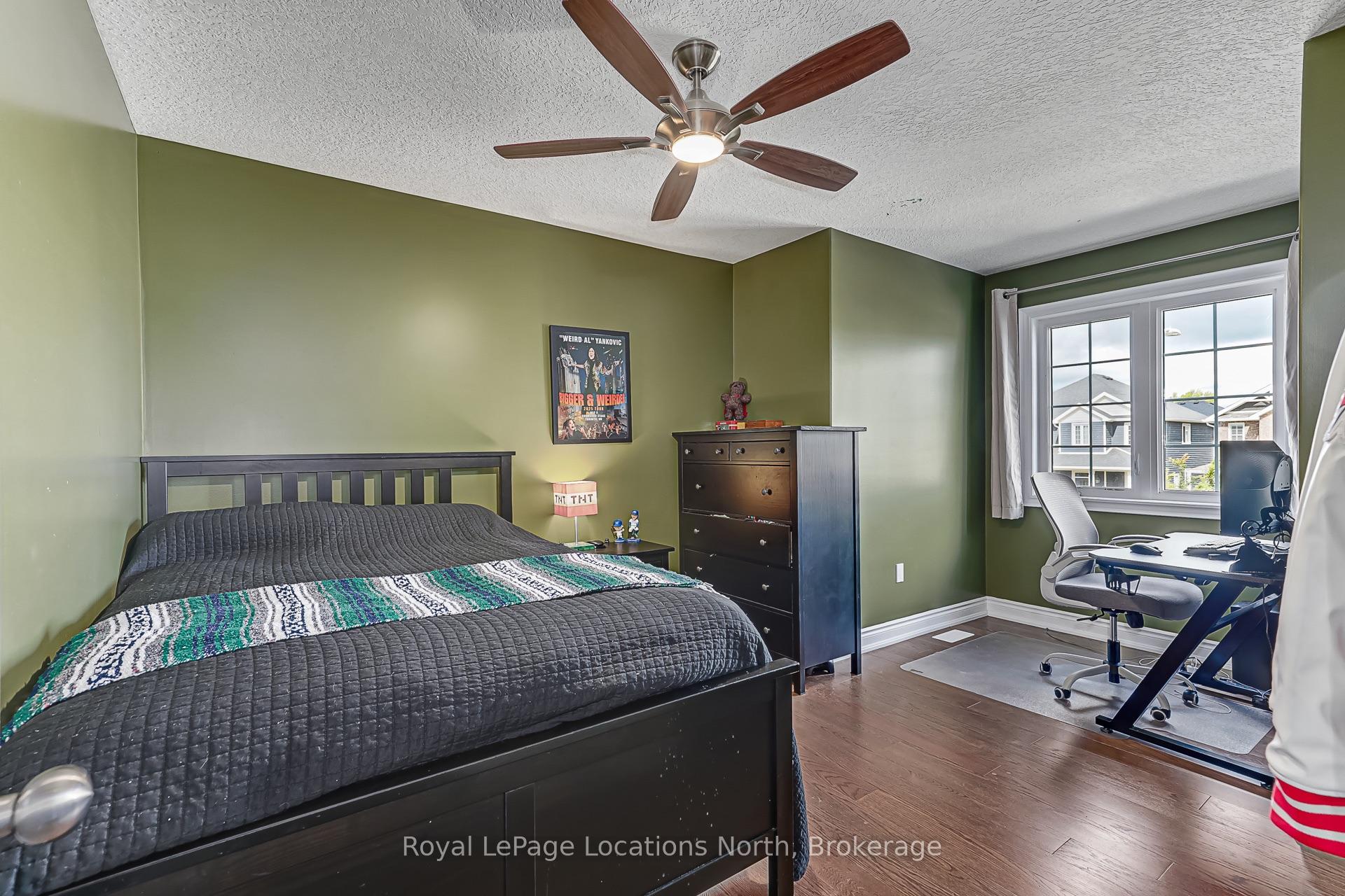 Photo 25 of 182 Findlay Drive, Collingwood — HOMEH
