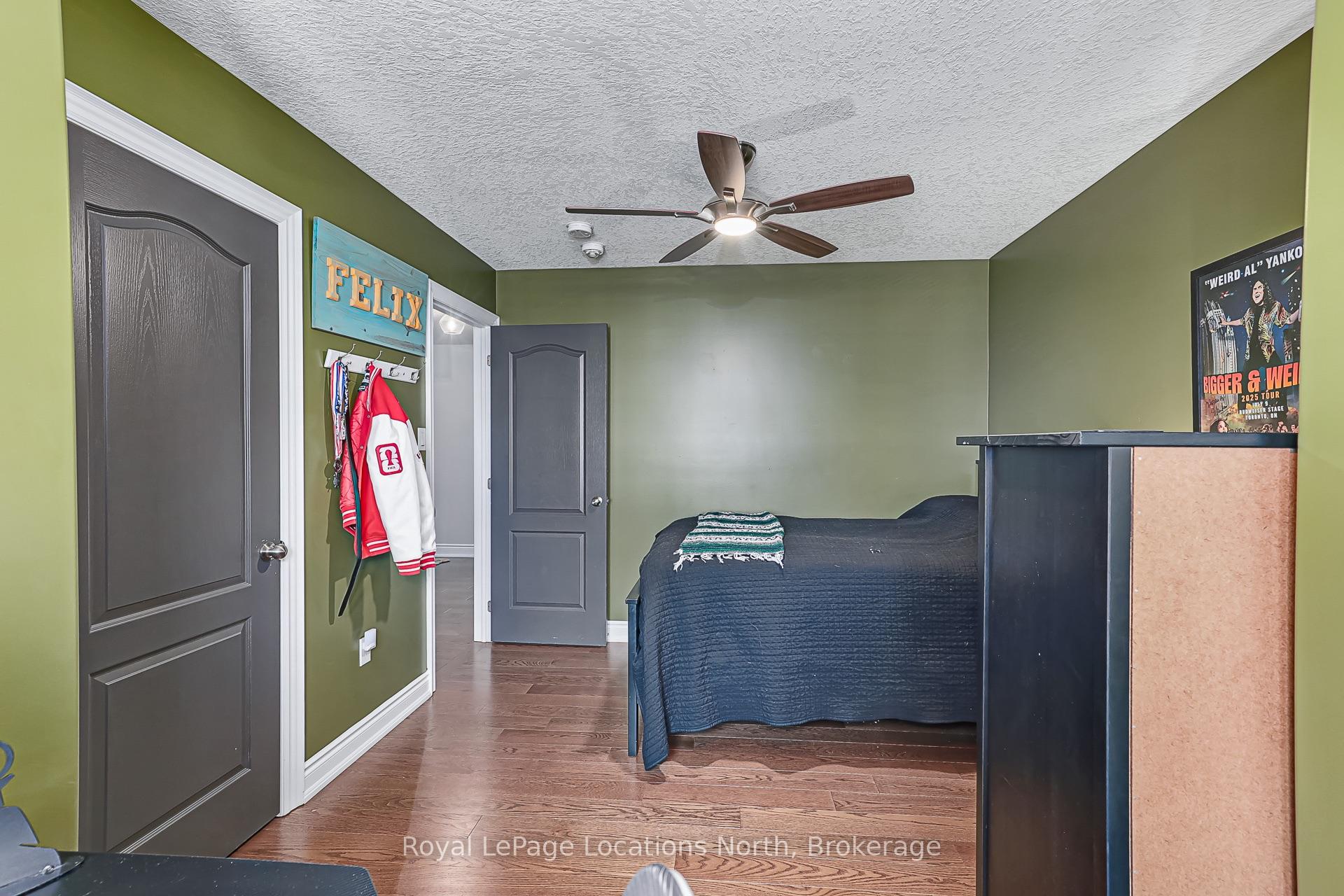 Photo 26 of 182 Findlay Drive, Collingwood — HOMEH
