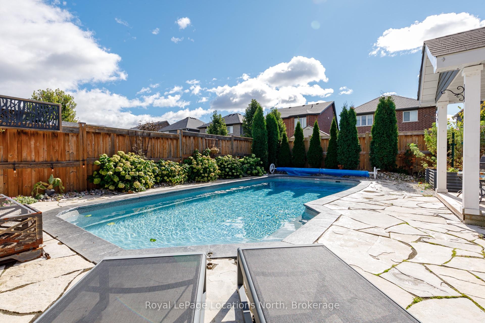 Photo 31 of 182 Findlay Drive, Collingwood — HOMEH