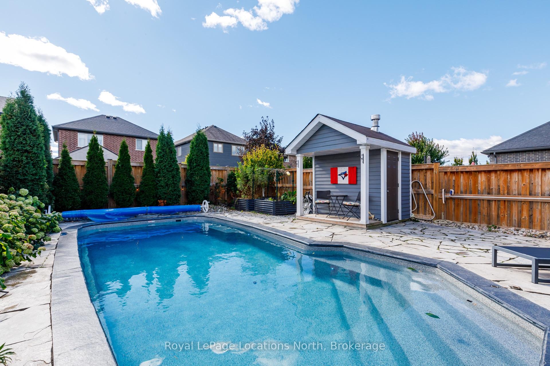 Photo 32 of 182 Findlay Drive, Collingwood — HOMEH