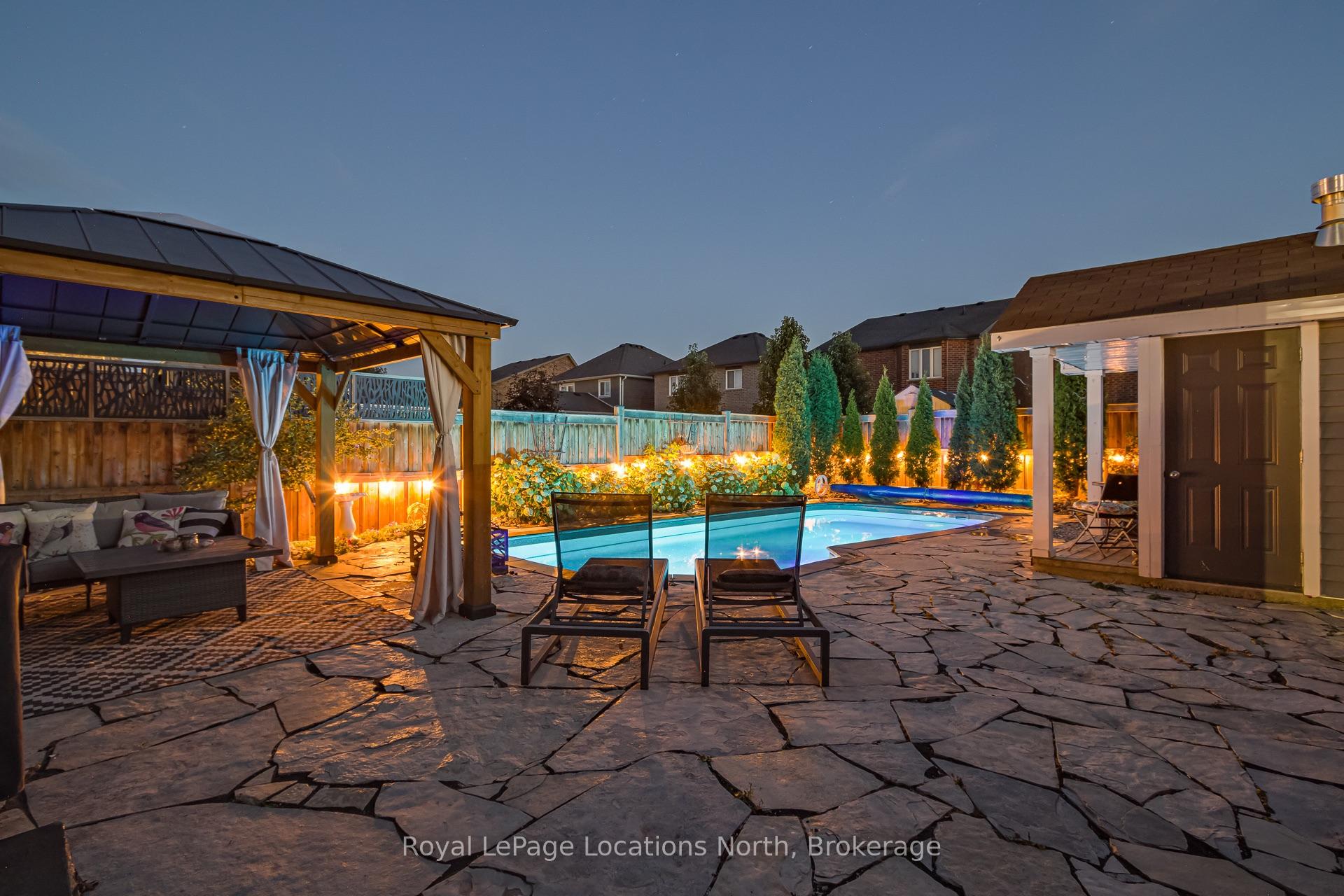 Photo 36 of 182 Findlay Drive, Collingwood — HOMEH