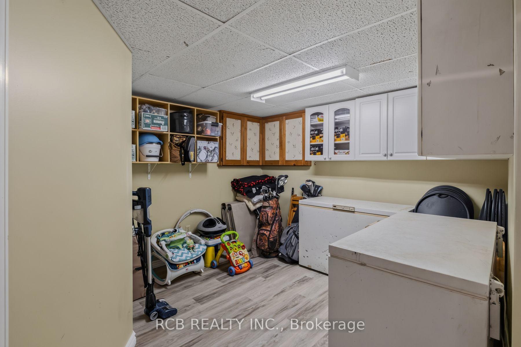Photo 36 of 18 Max Webster Road, Brantford, Lynden Hills — HOMEH